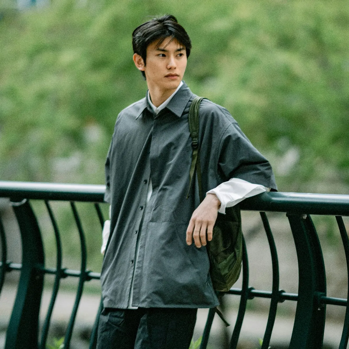 담백한 도시의 여름