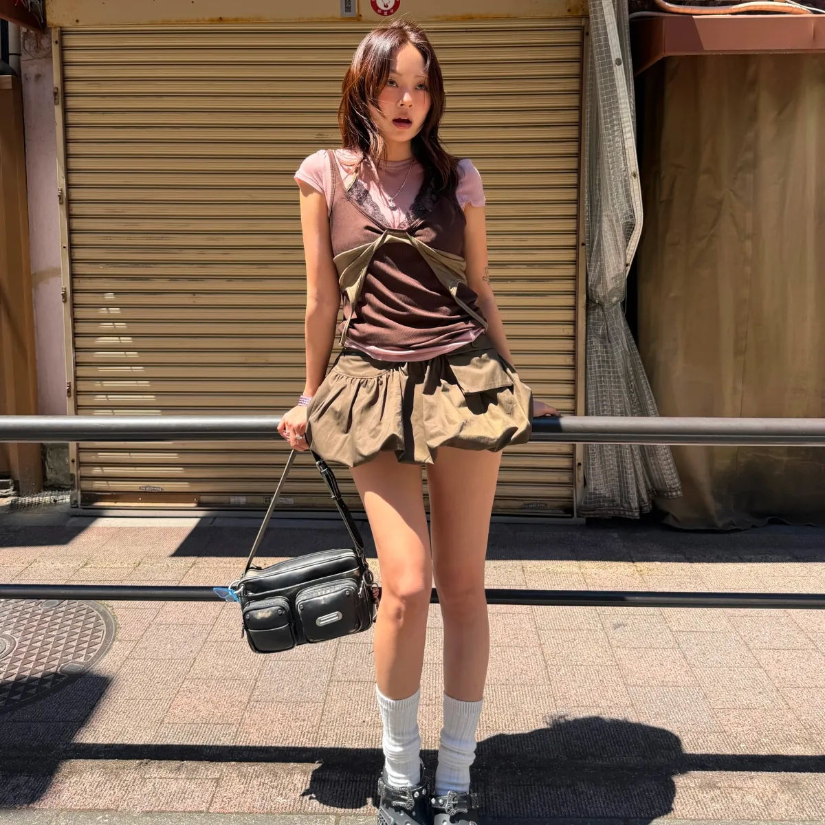어디서도
본 적 없을 무드