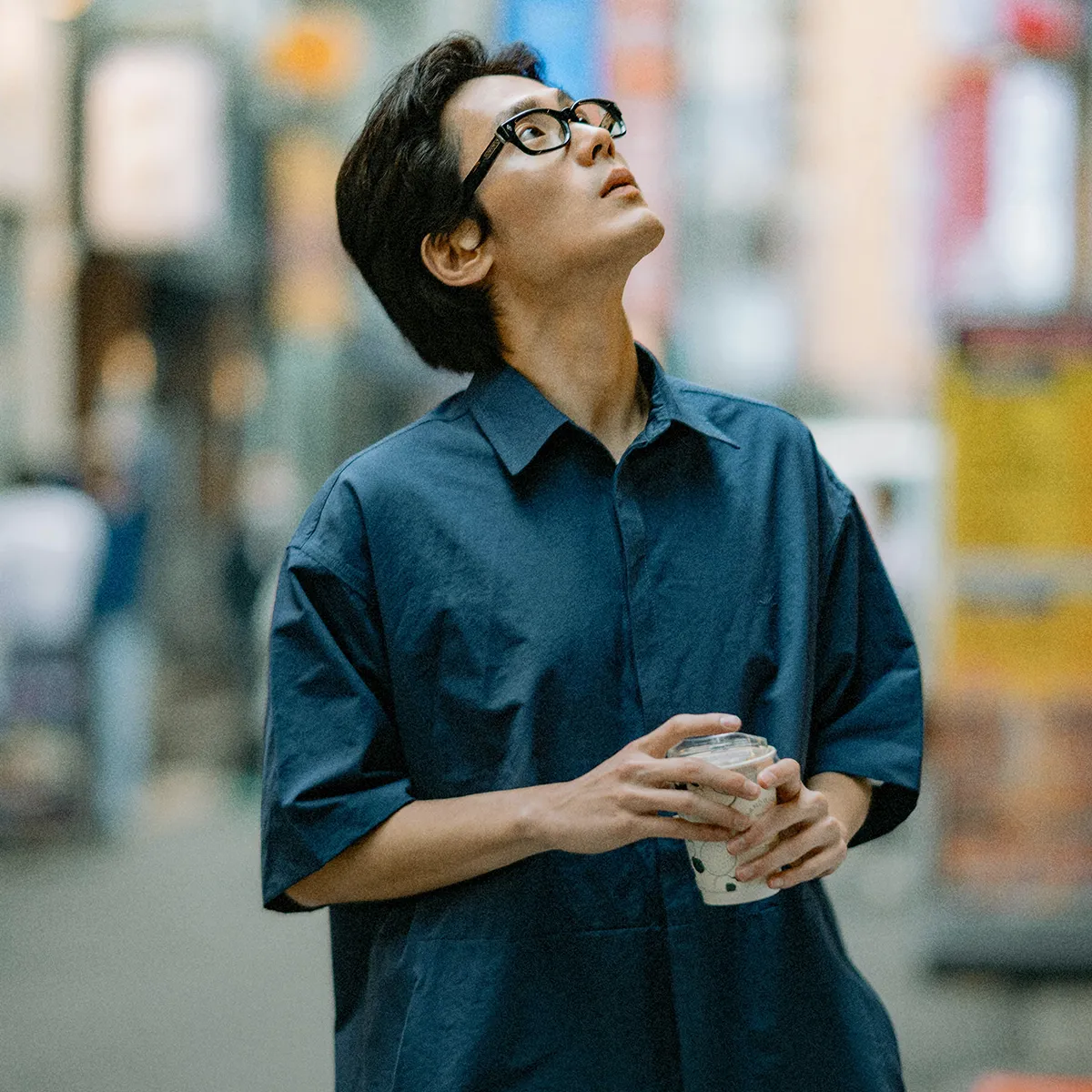 여름만 기다린
담백한 도시의 옷