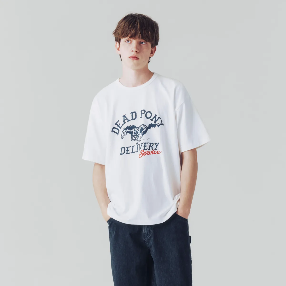 본질에 집중한 옷