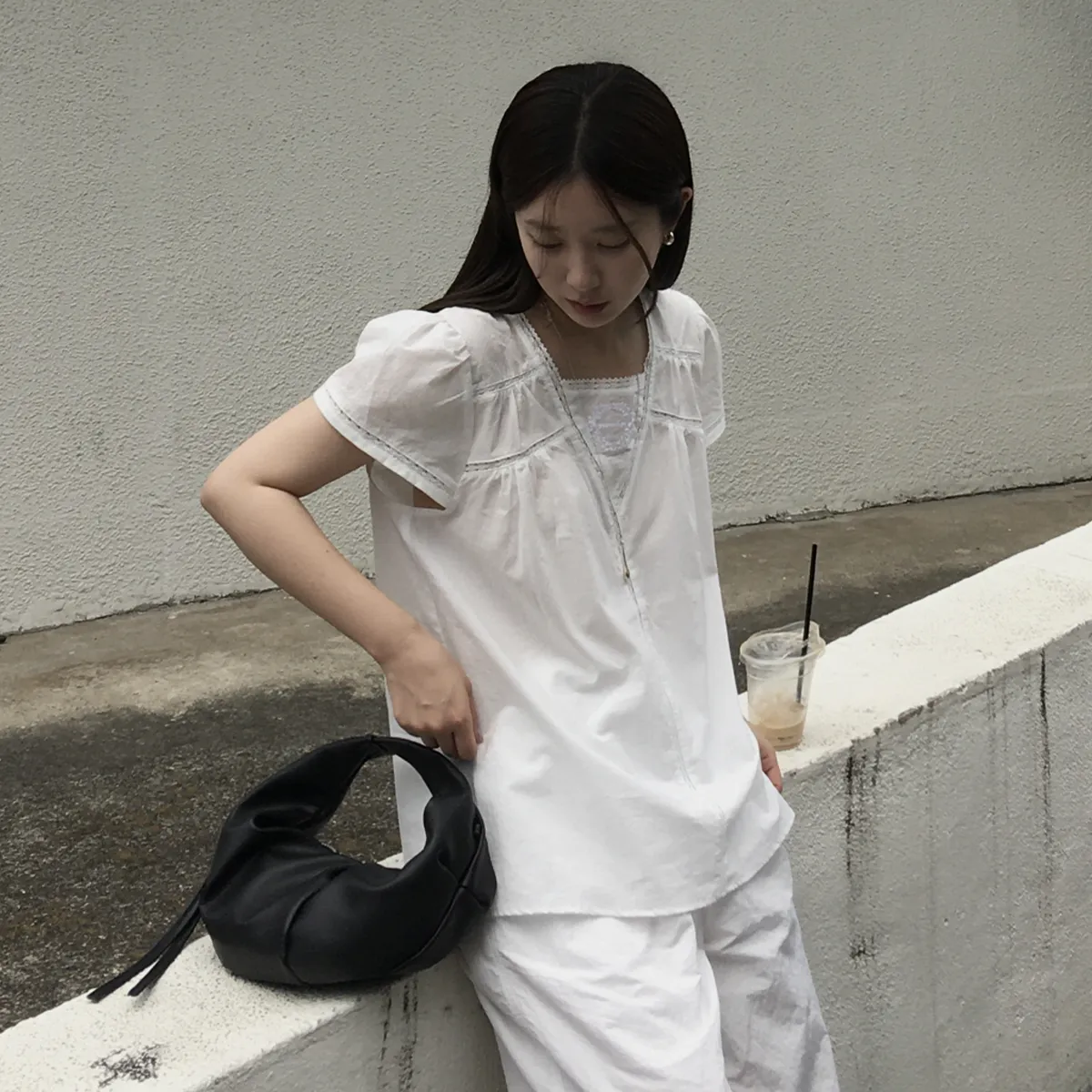 레이스 한 줄의 섬세함