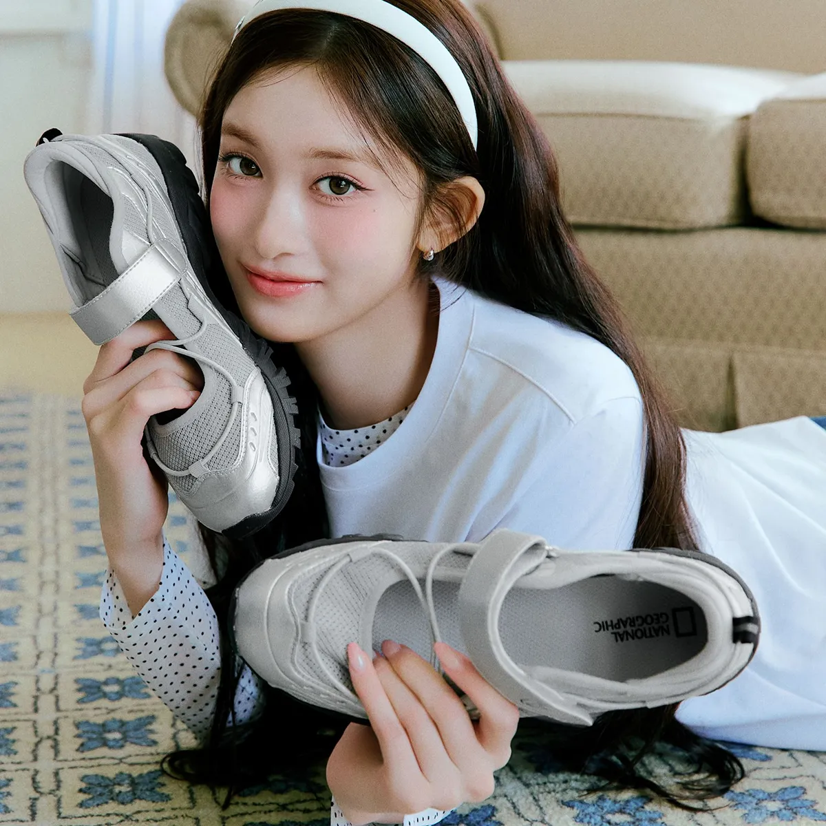 가볍게 신는
하프문 메리제인