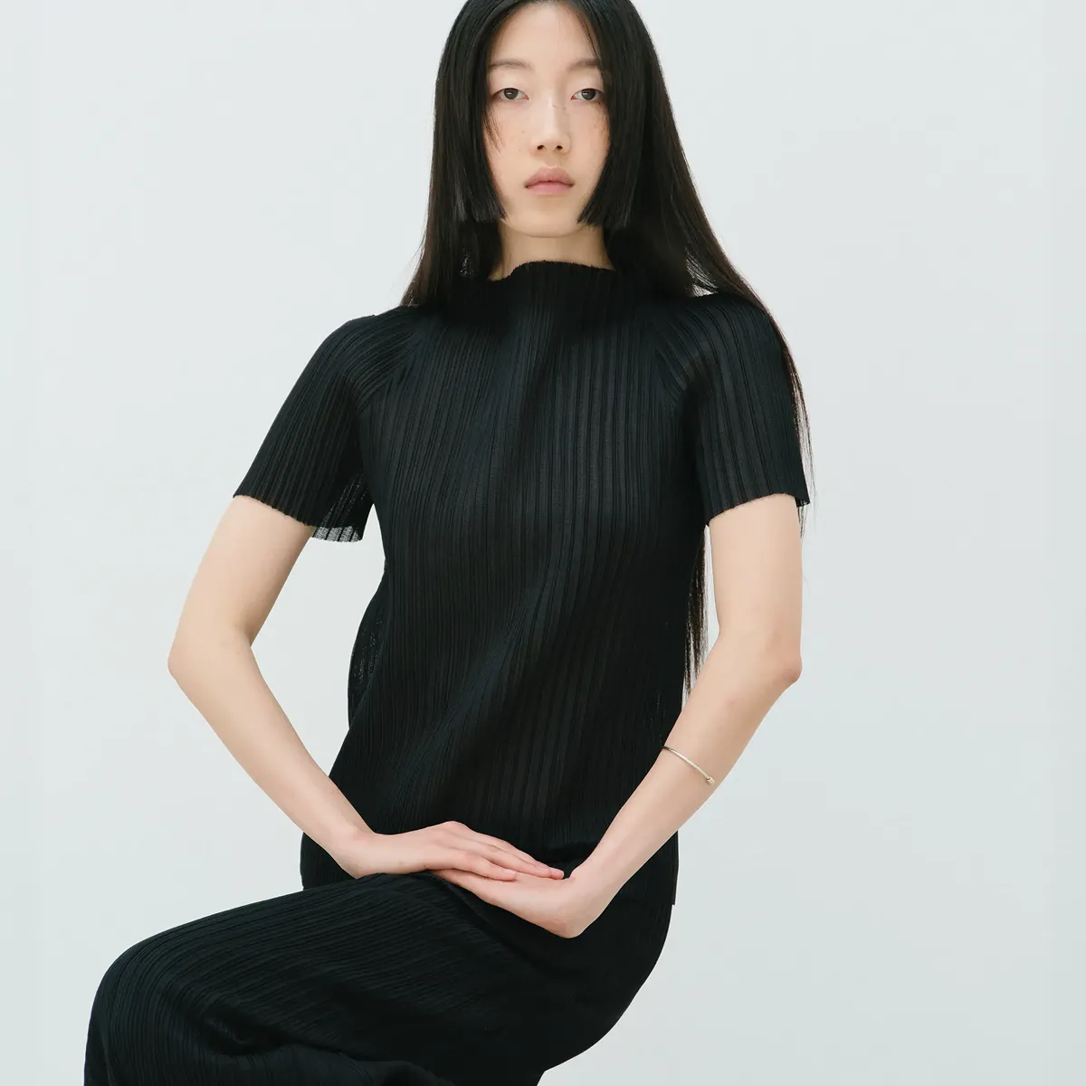 자연스럽게 흐르는 실루엣