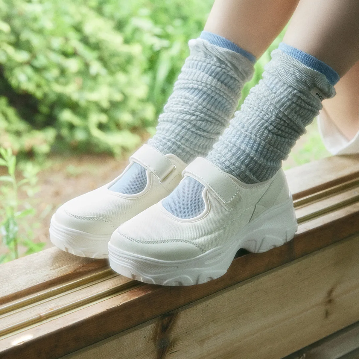 일상이 여행이 되는 신발