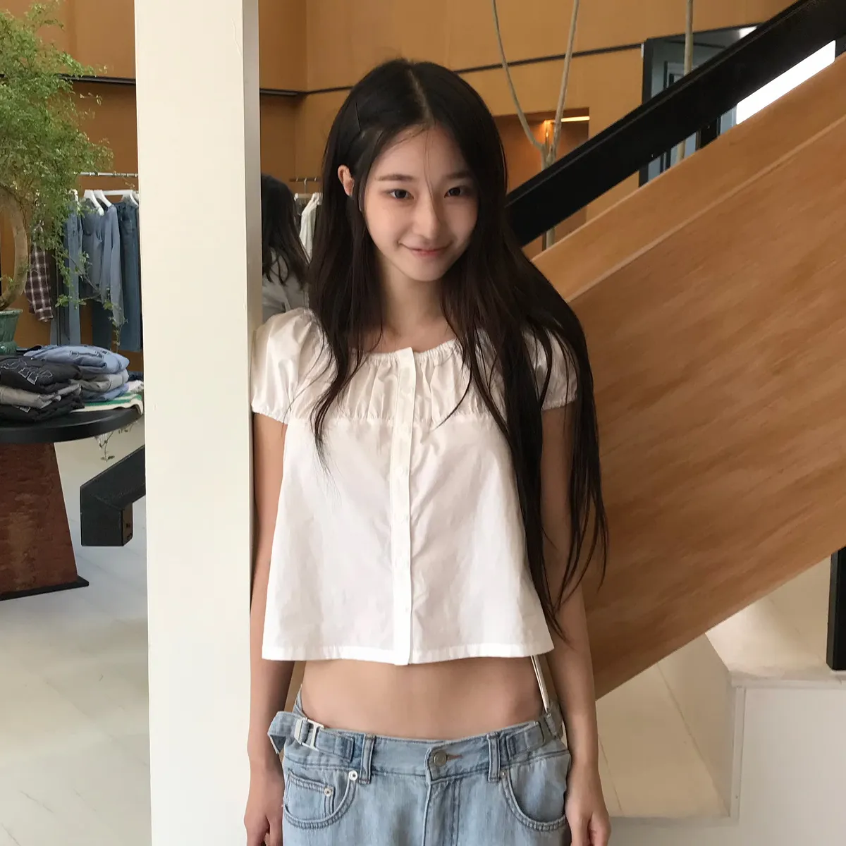 군더더기 없이 깔끔해요