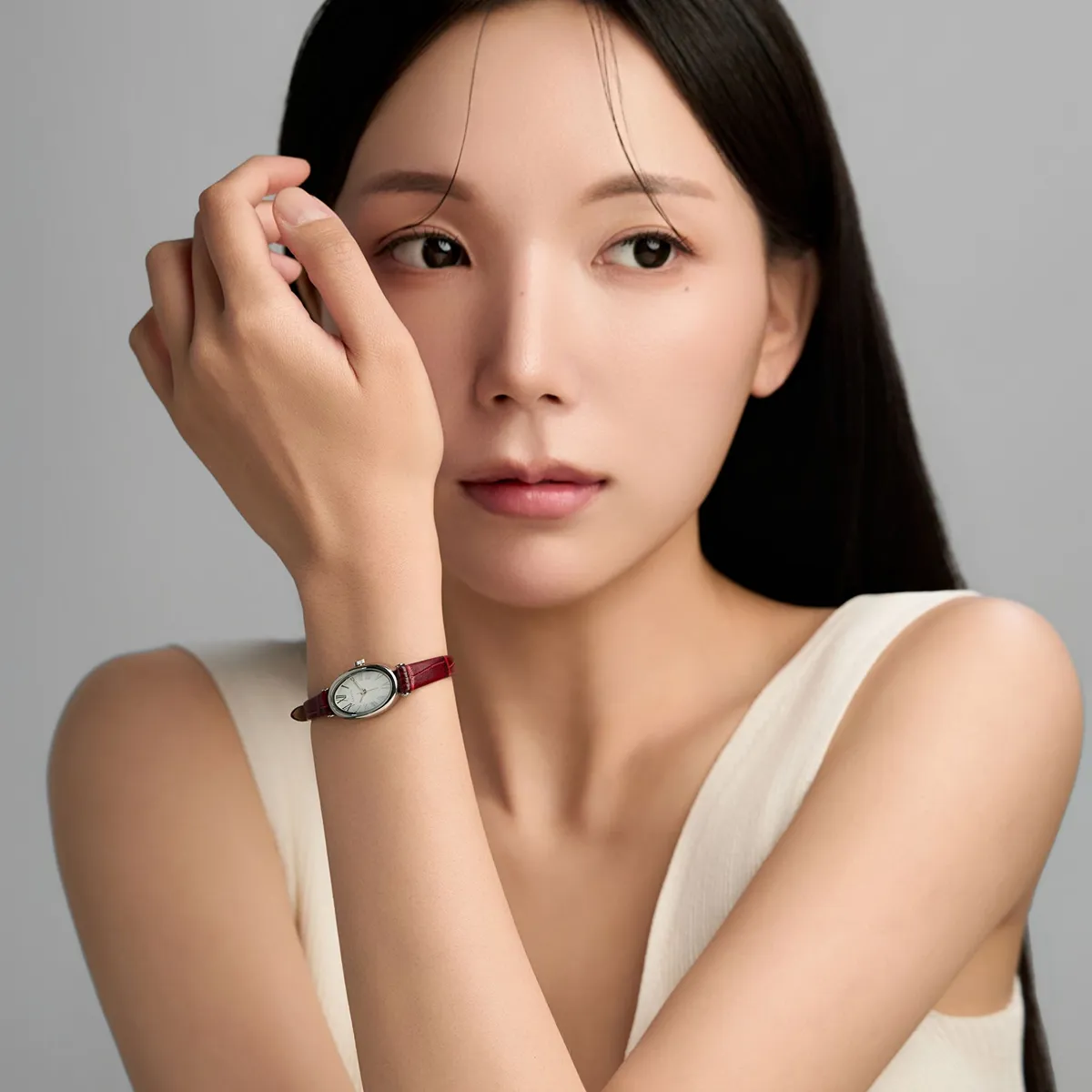 손목을 감싸는 우아함