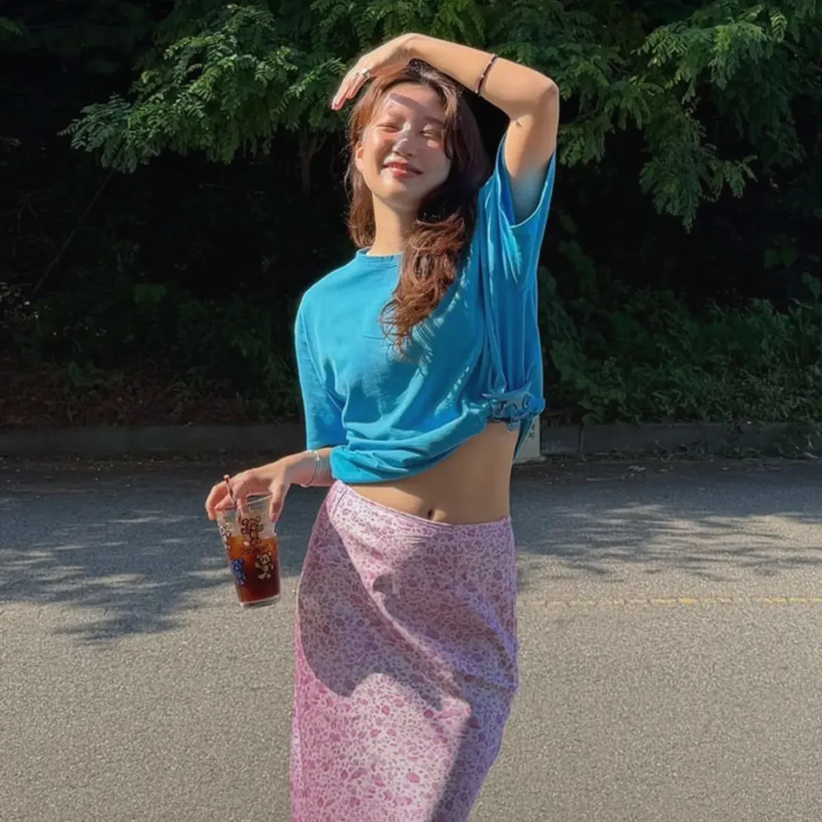 자연스럽게
사랑스럽게