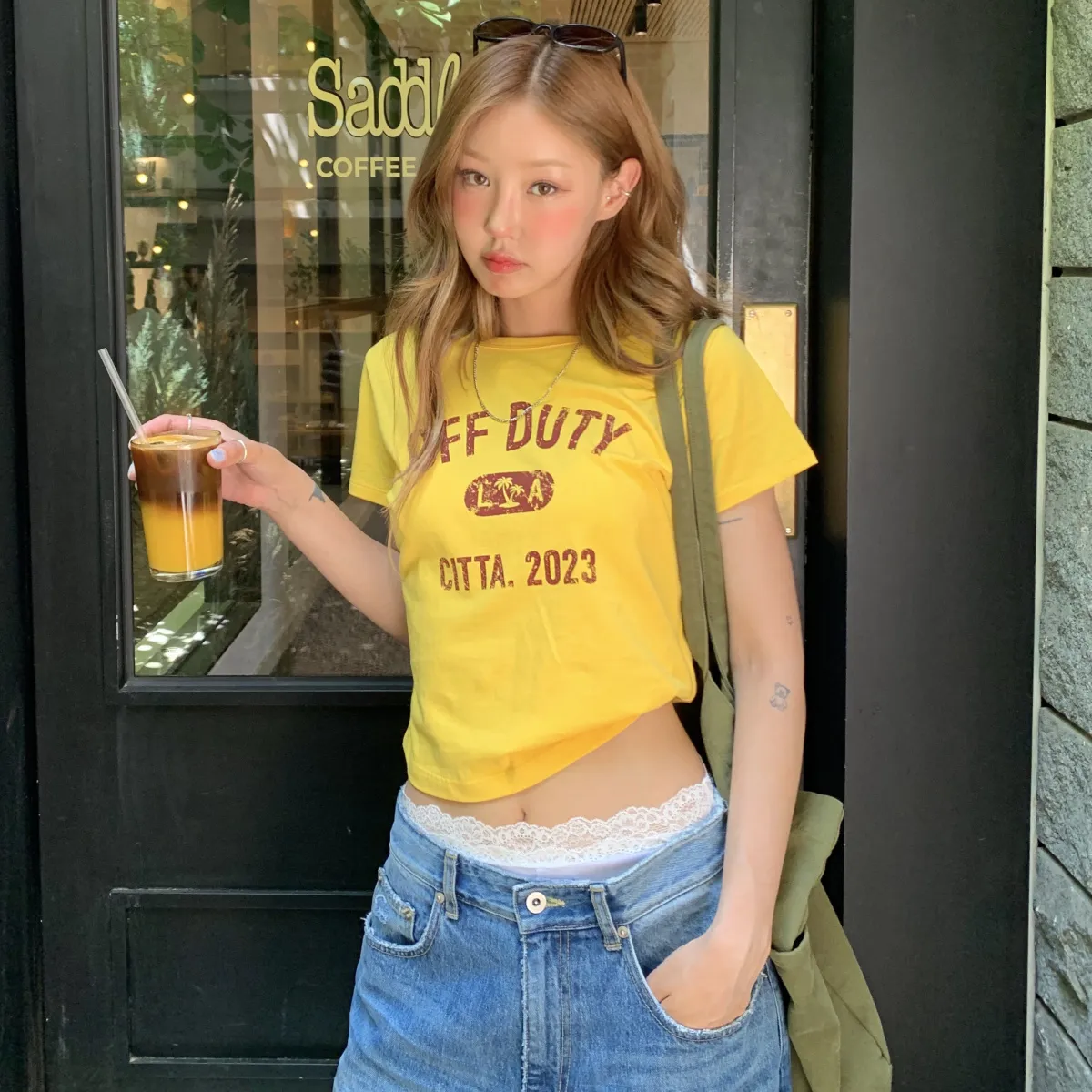 캠퍼스에서 제일
눈에 띄어볼까요