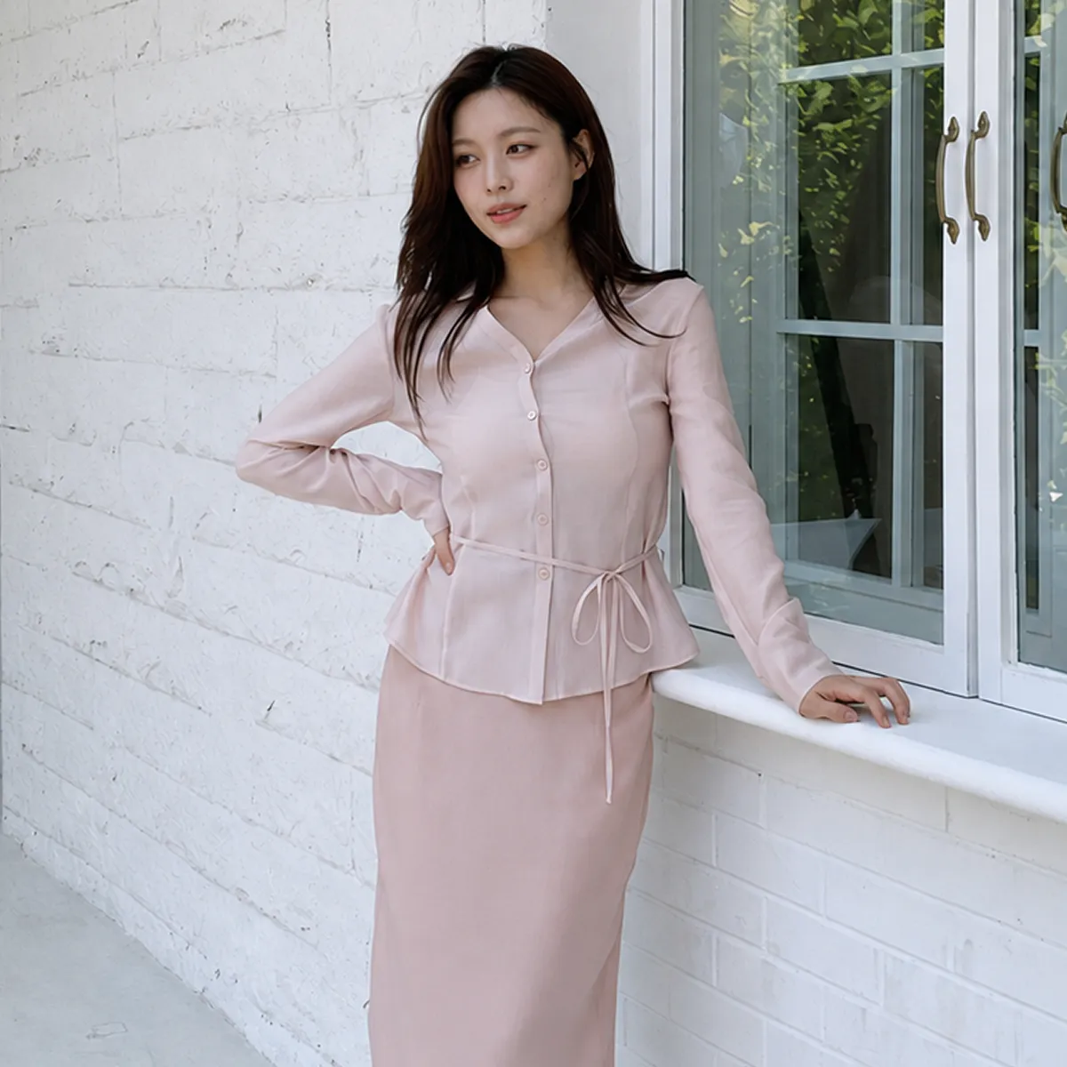부드러운 실루엣의
신상 컬렉션