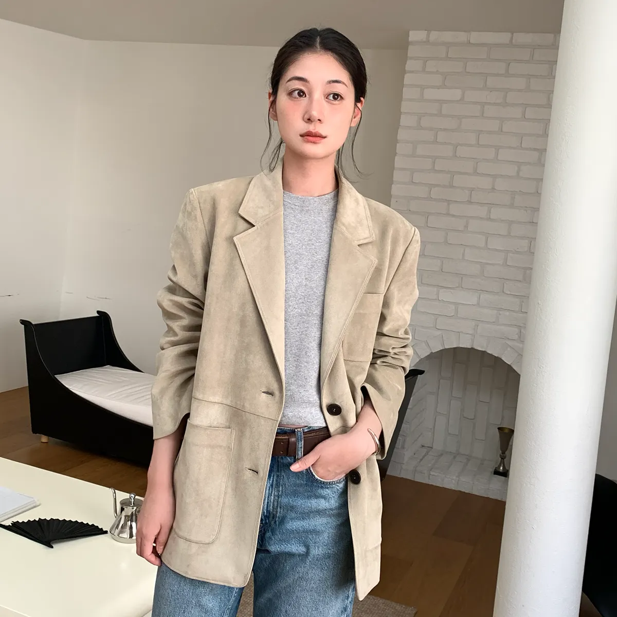 툭 걸치기 좋은
스웨이드 재킷