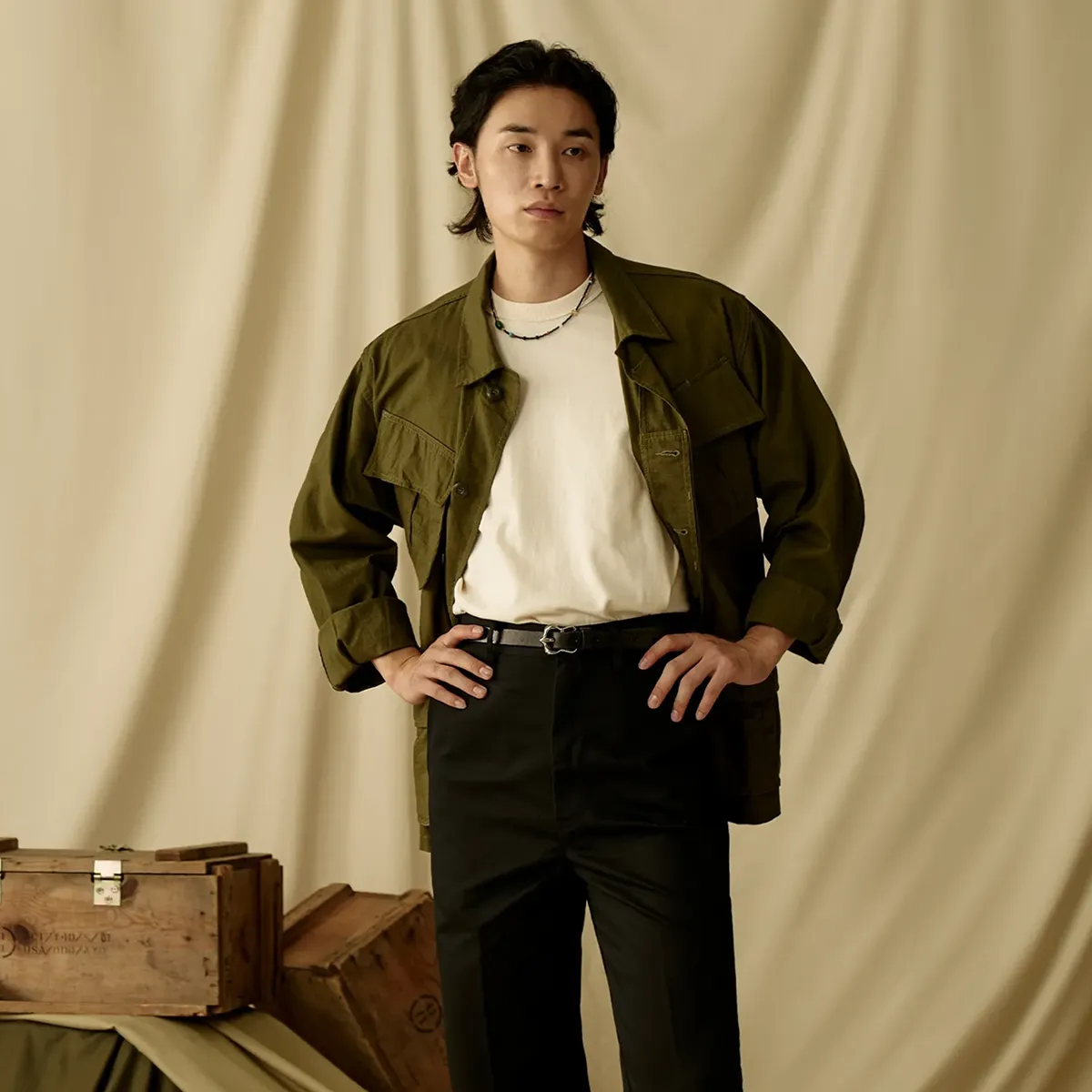 견고함이 돋보이는
정통 캐주얼