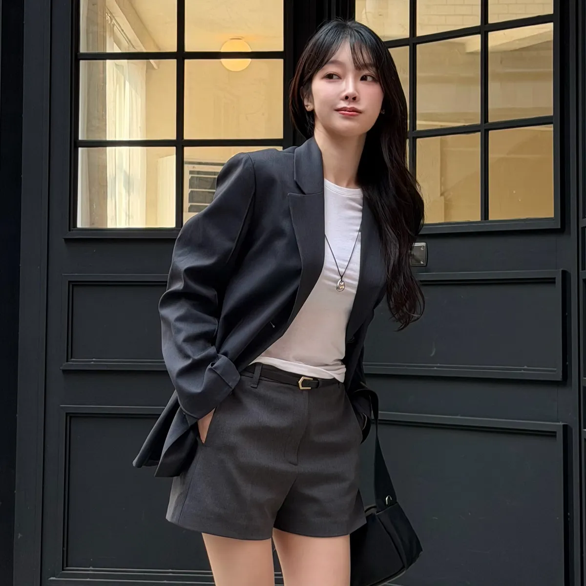 세심하게 그려낸 우아함