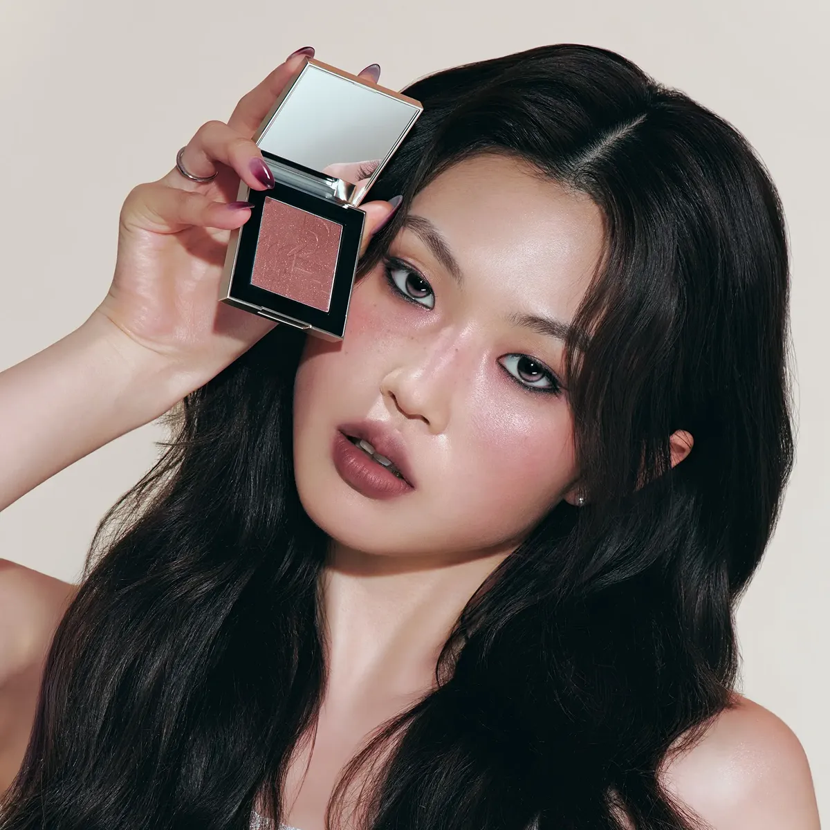 이사배가 그린
새로운 로즈 컬러
