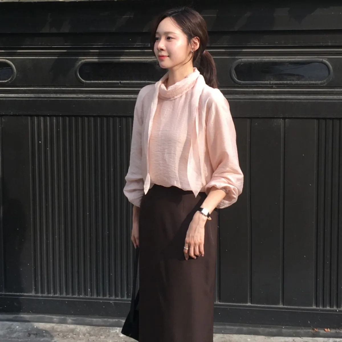 꼬민지의 포인트 블라우스