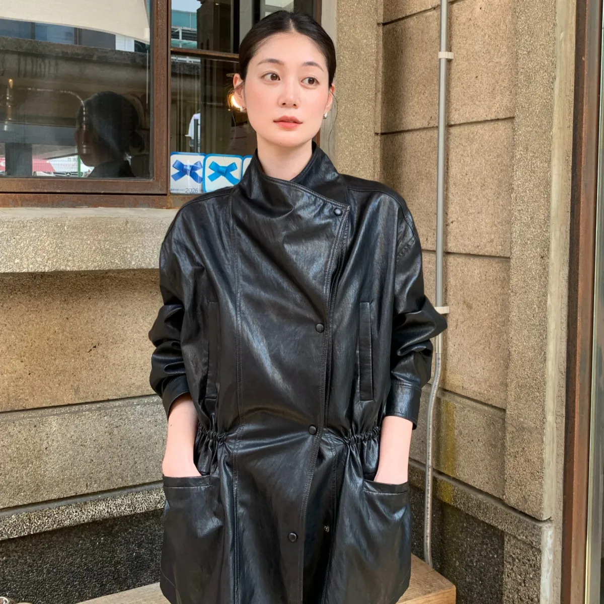 스웨이드와 레더
두 가지 감촉