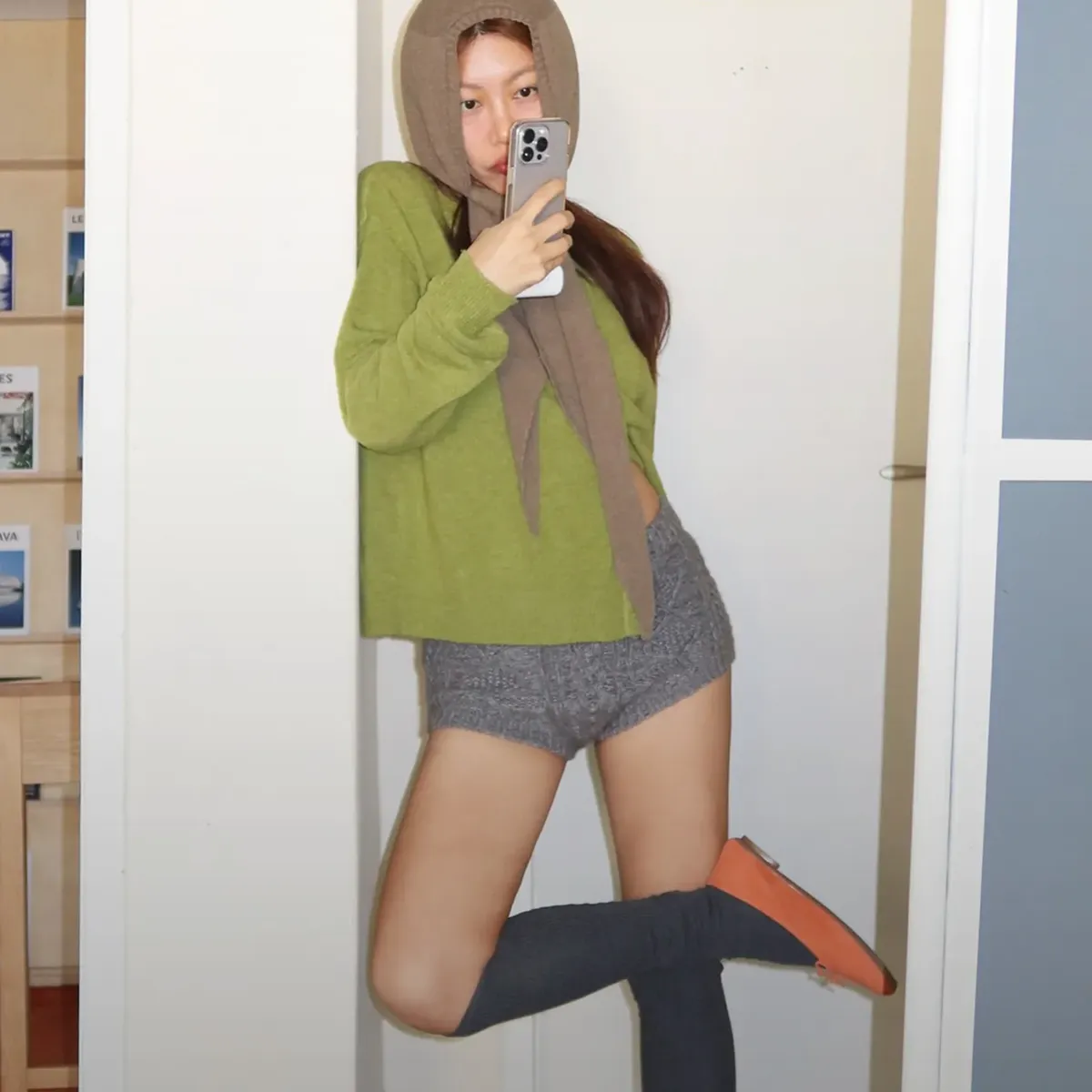 계절을 닮은
작은 우아함