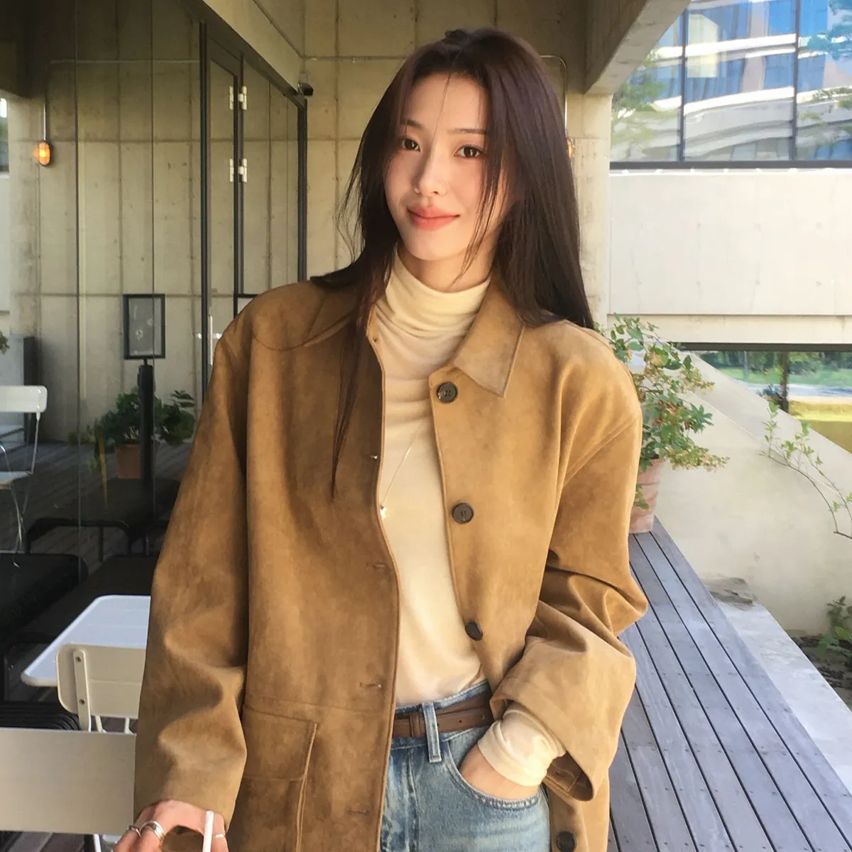 군더더기 없이
딱 필요한 옷