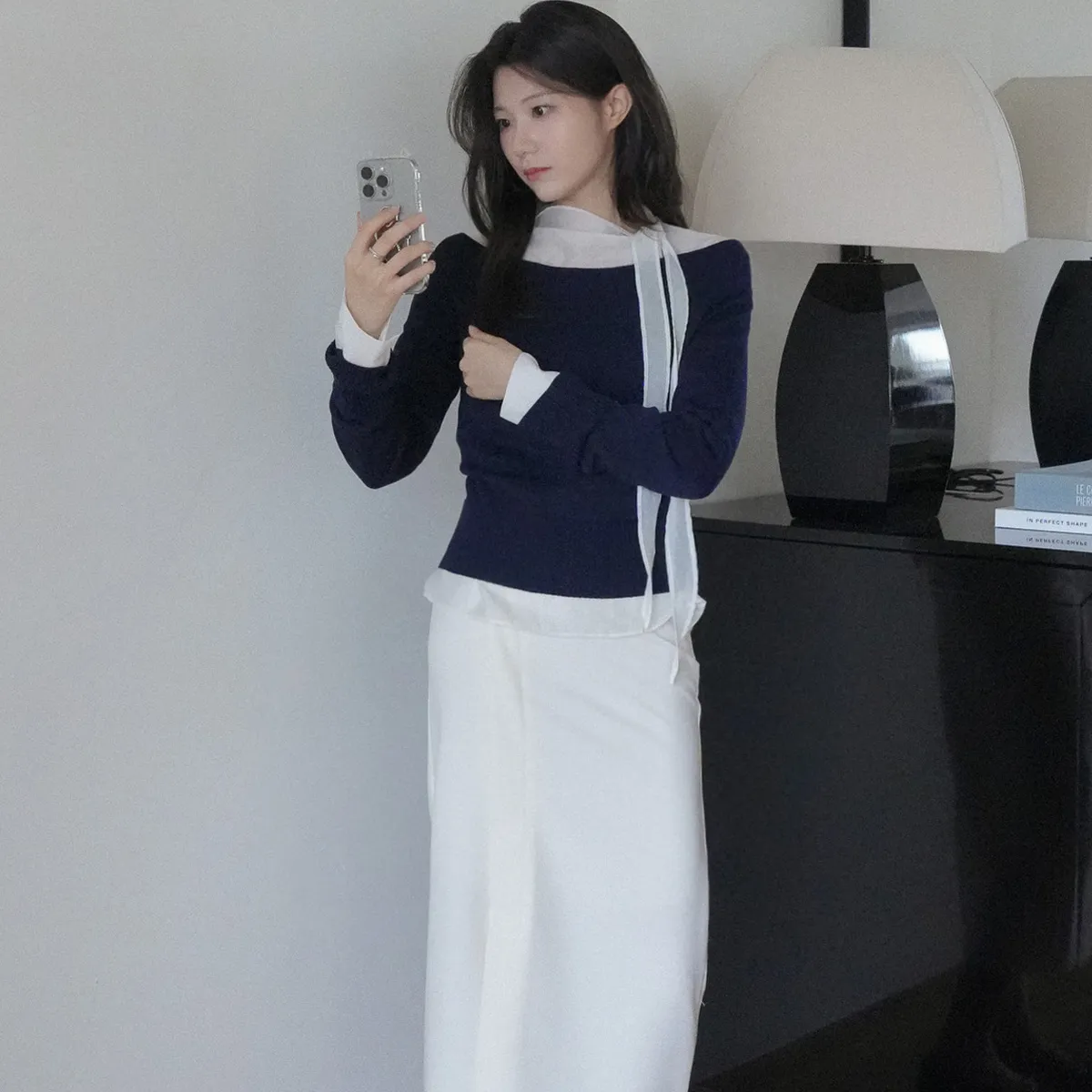 가을을 닮은 차분한 무드
