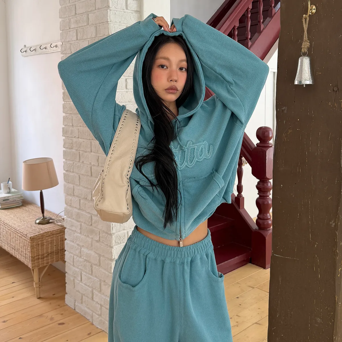 옷 고민은
셋업이 해결해요