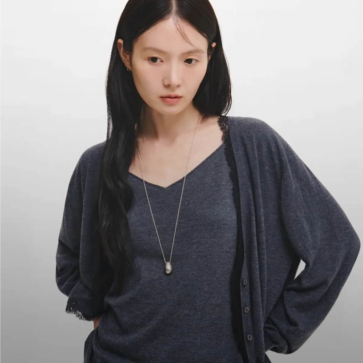 평범하고도
솔직한 오늘의 옷