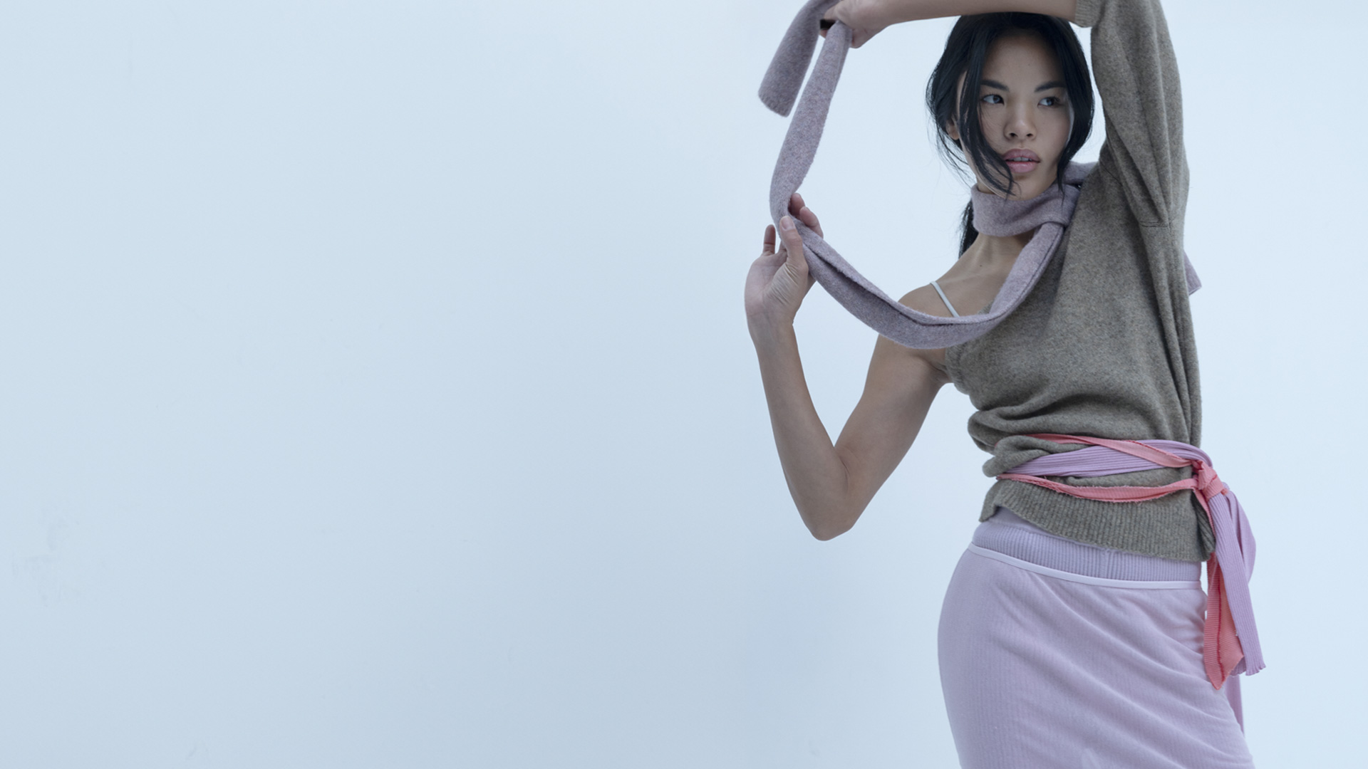 자연스러운 
실루엣의 미학
앙개