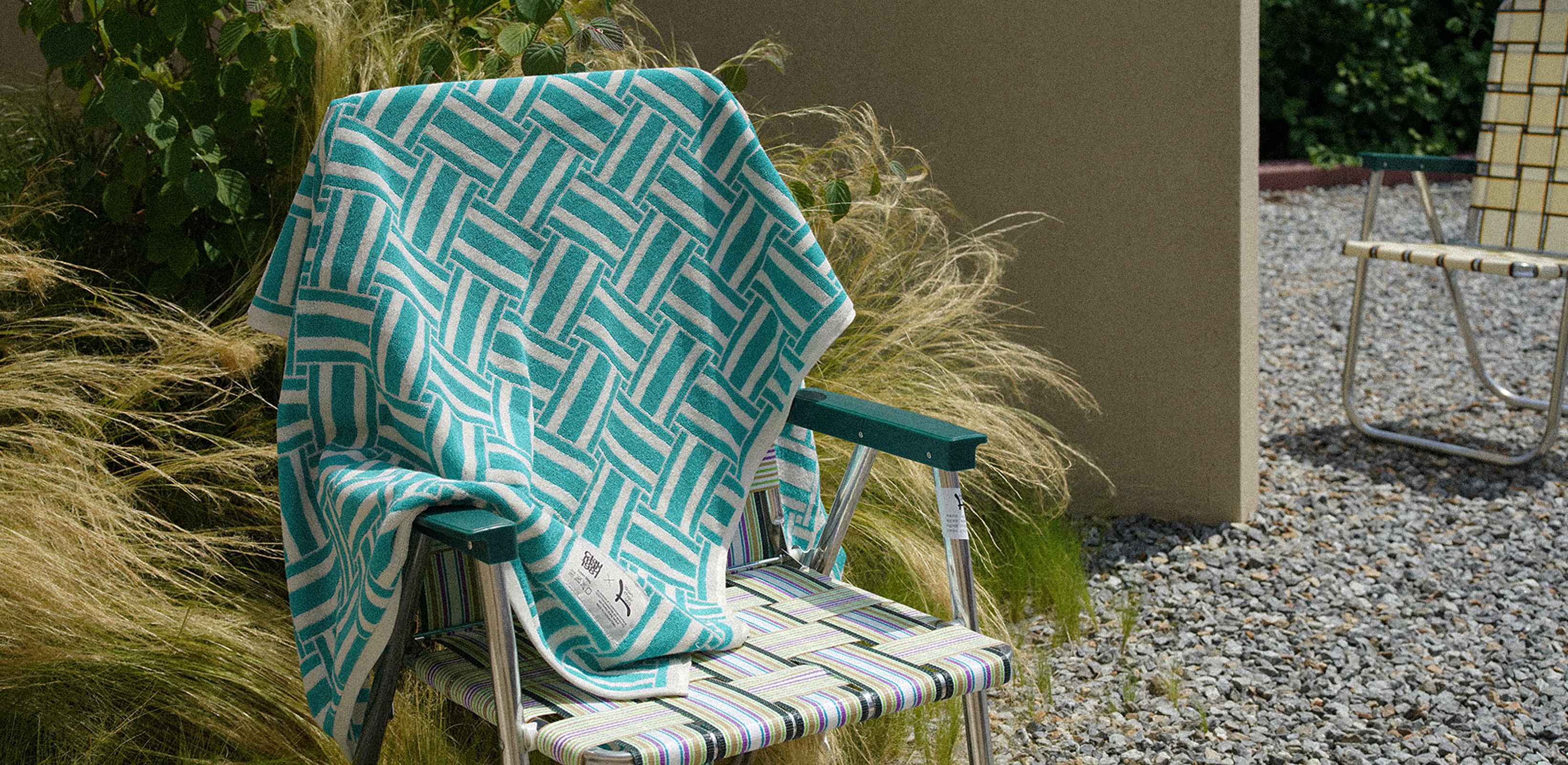 한가로운 여름 아래
클라우망1981×론체어