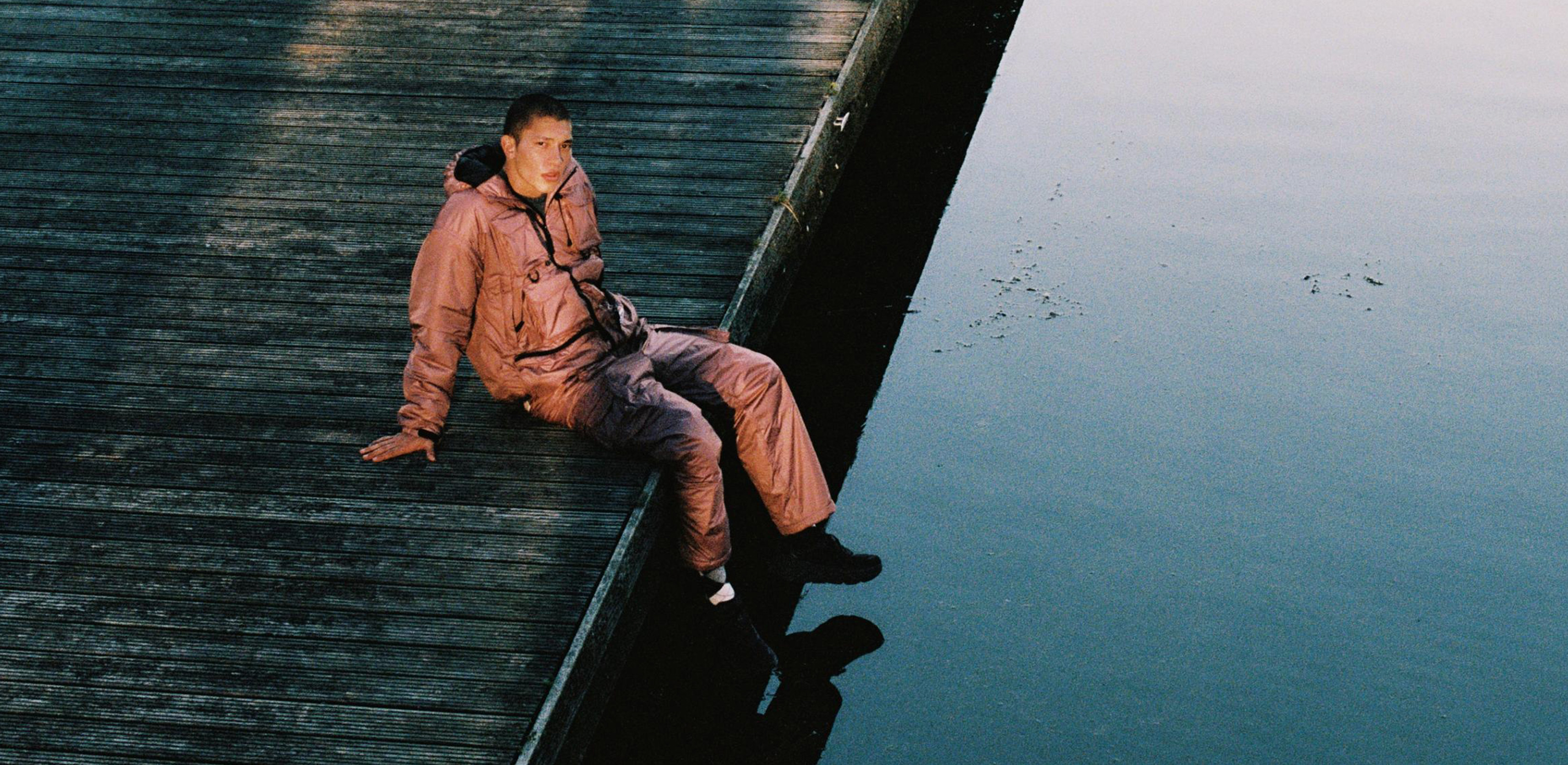 플라이 피싱에서 영감을 받은 
헨리코튼×스펙테이터