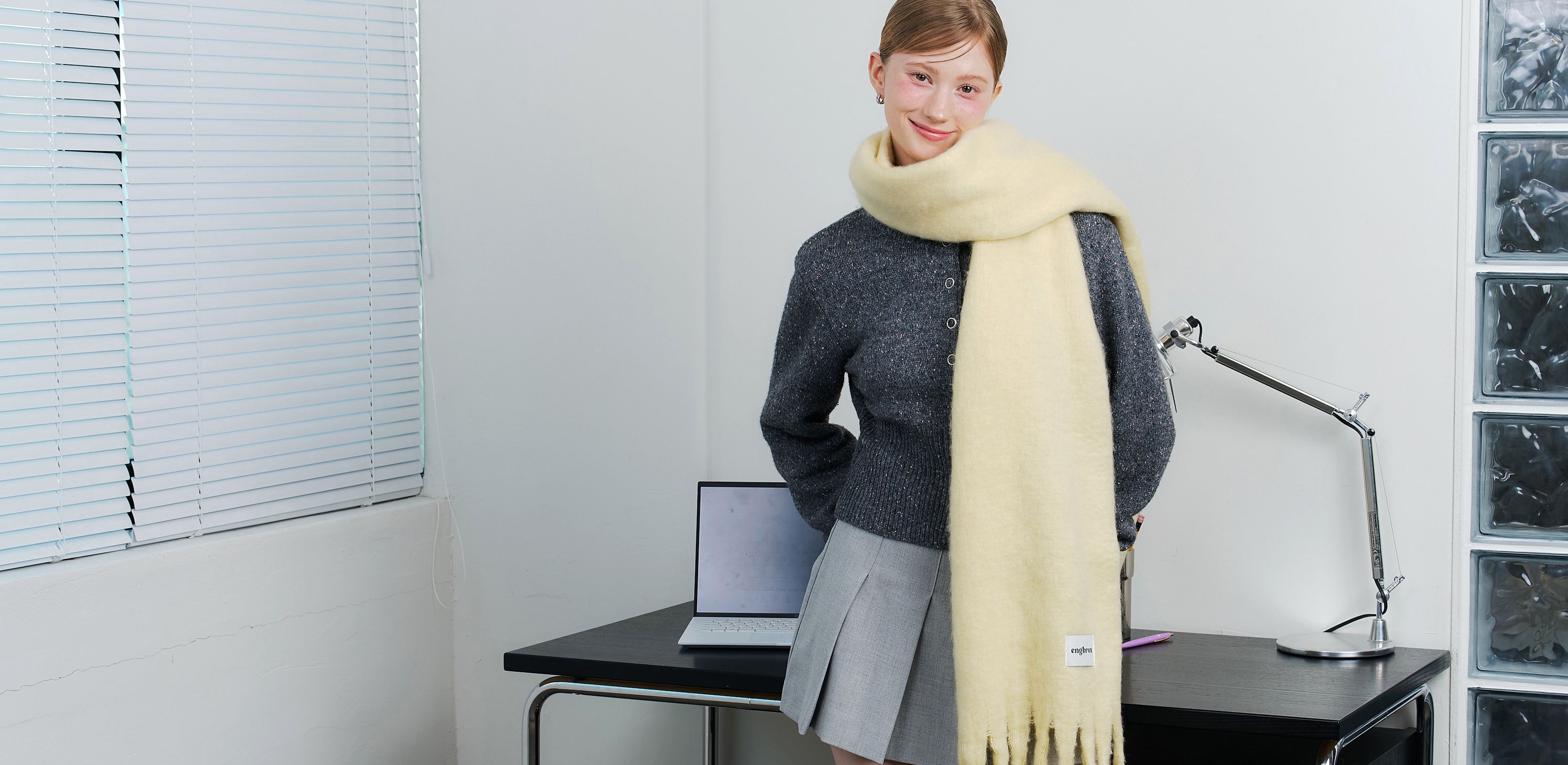 사랑스럽고
따뜻한 분위기
앵브록스