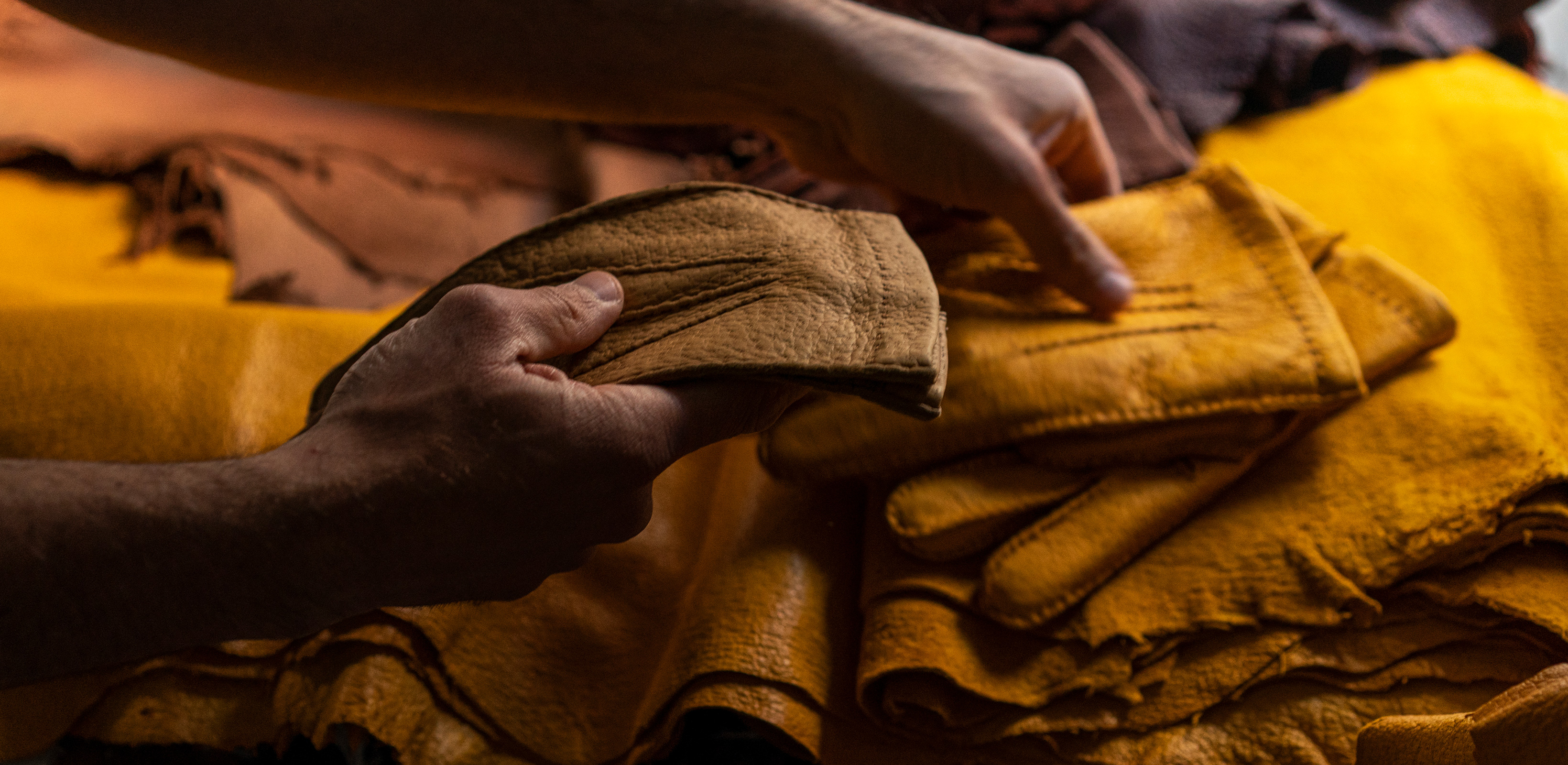 100년 역사의 장갑
오메가글러브