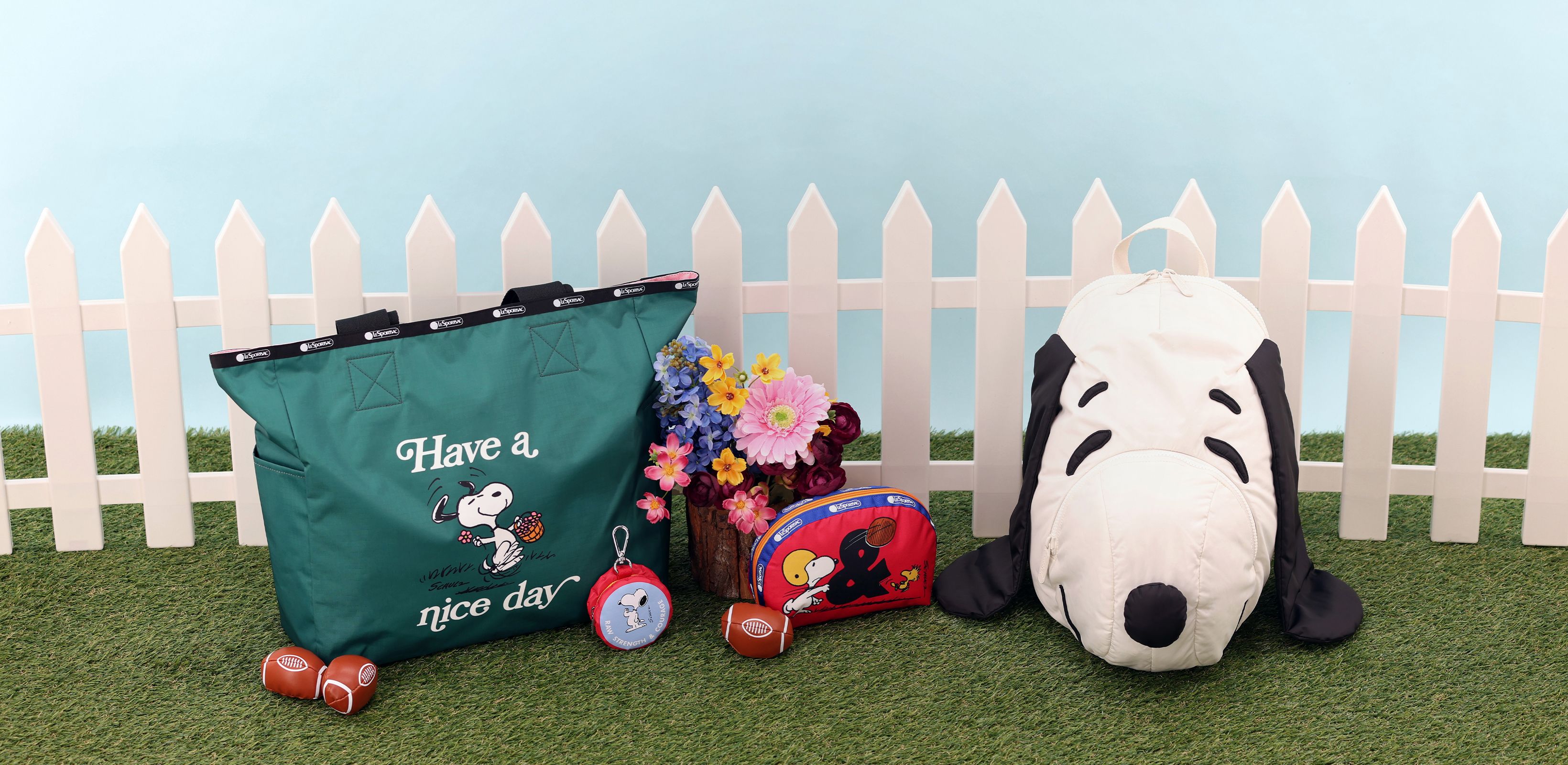 다시 만난 스누피 친구들
레스포색×피너츠