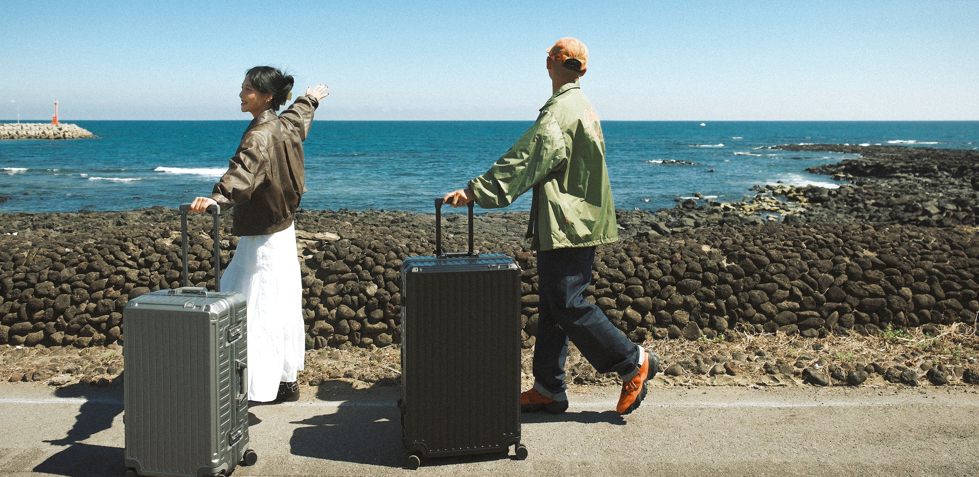 자유 그리고 여행
리드볼트