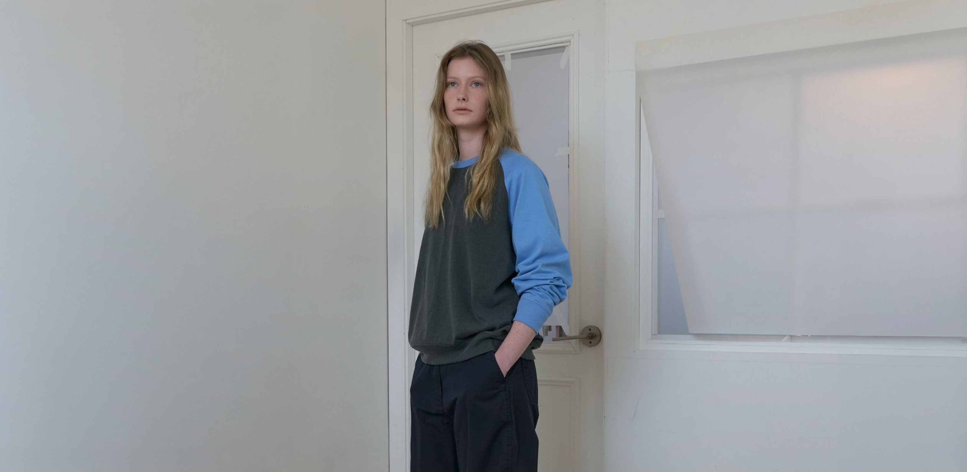 자신을 표현해주는 아웃핏
포저 