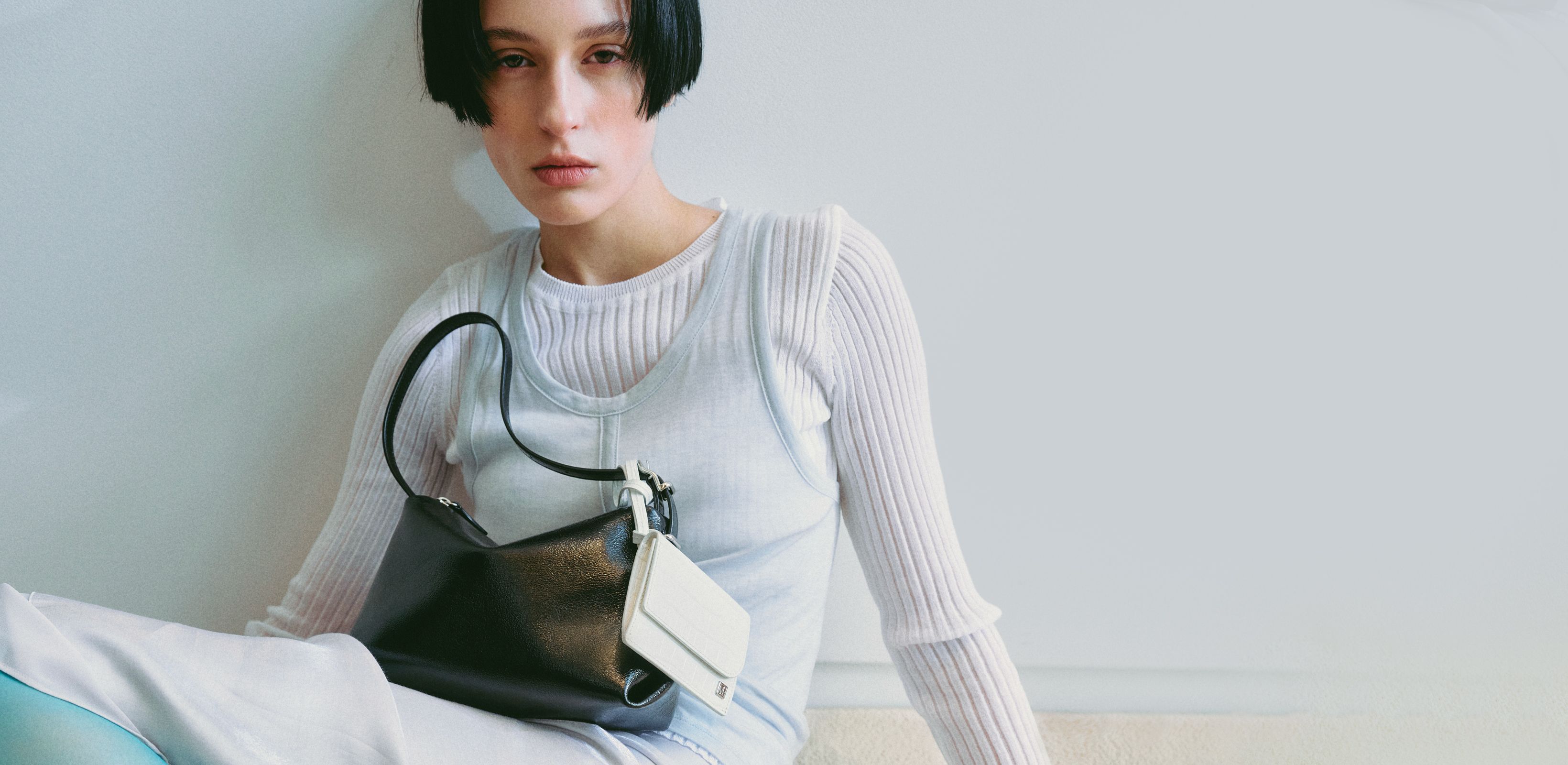 빛나는 우리의 일상
반로에