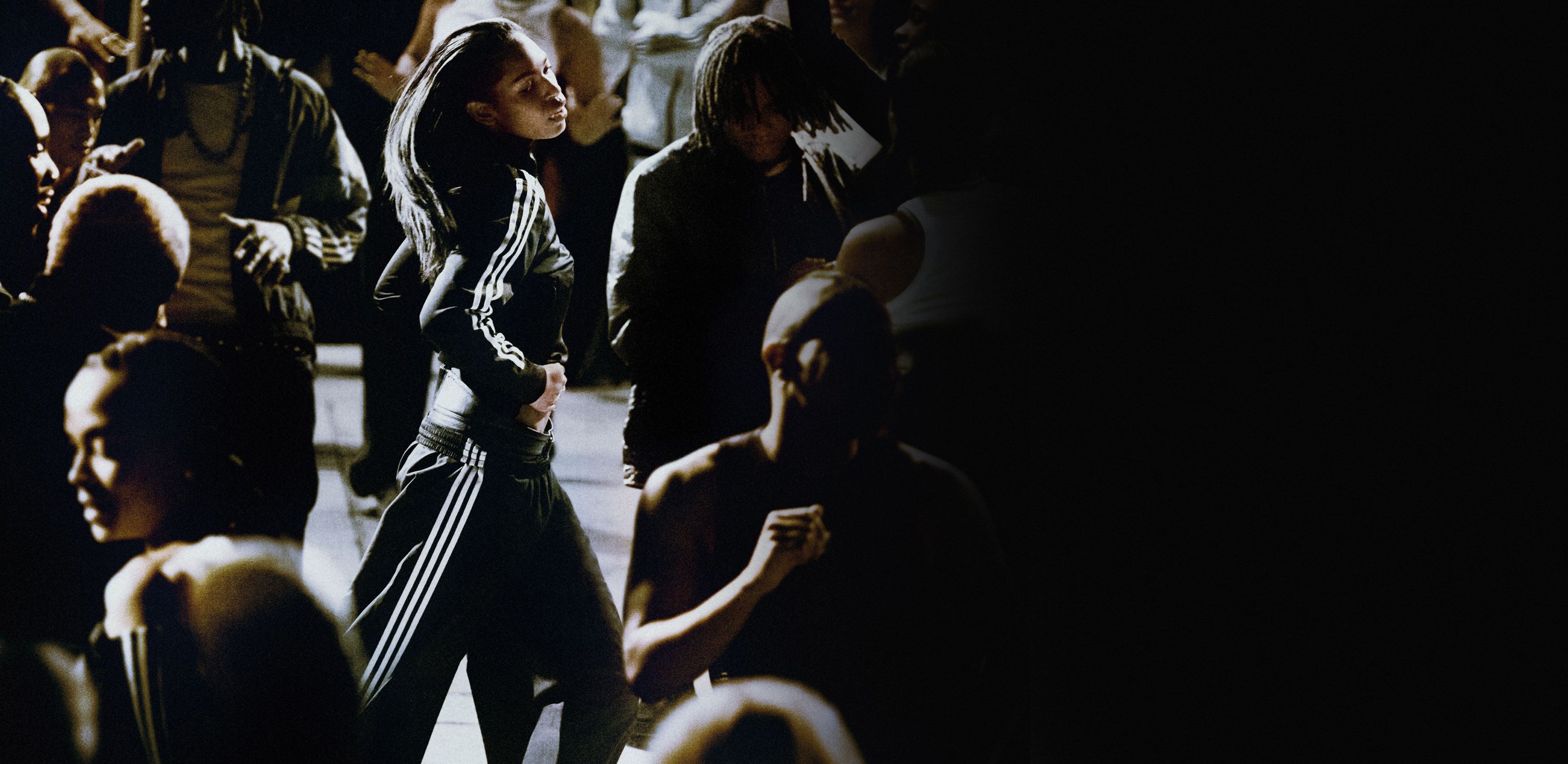 THE ORIGINAL
아디다스