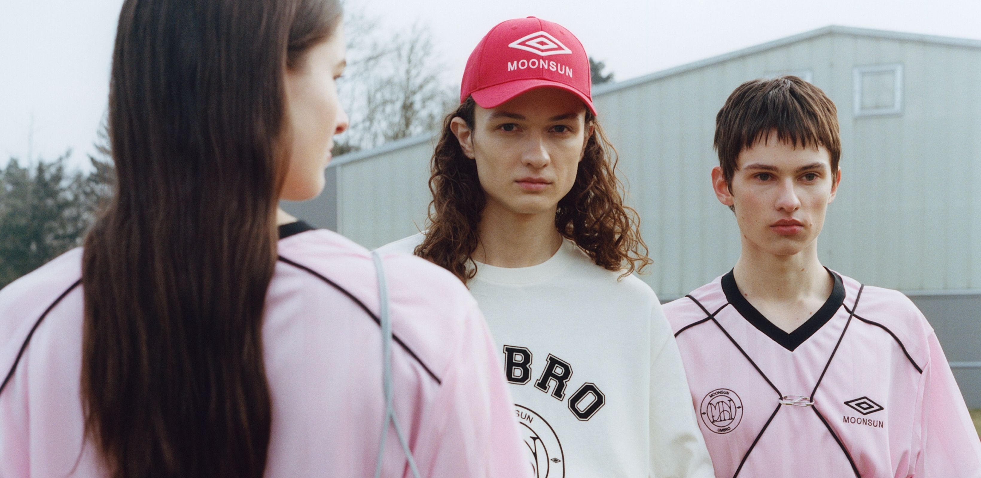 모던 클래식
문선×엄브로