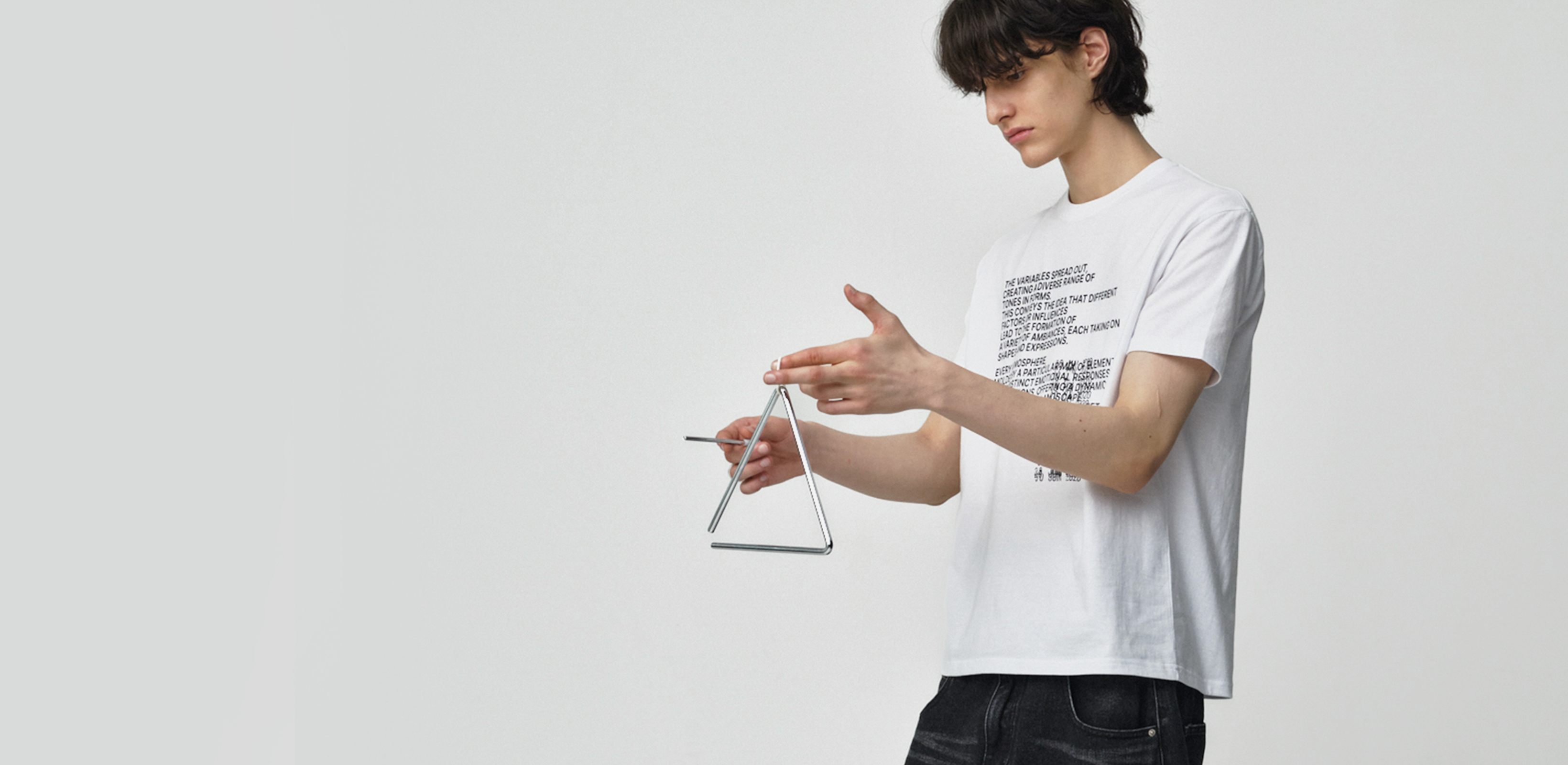 여름 속 또 다른 변주
밀로 아카이브 