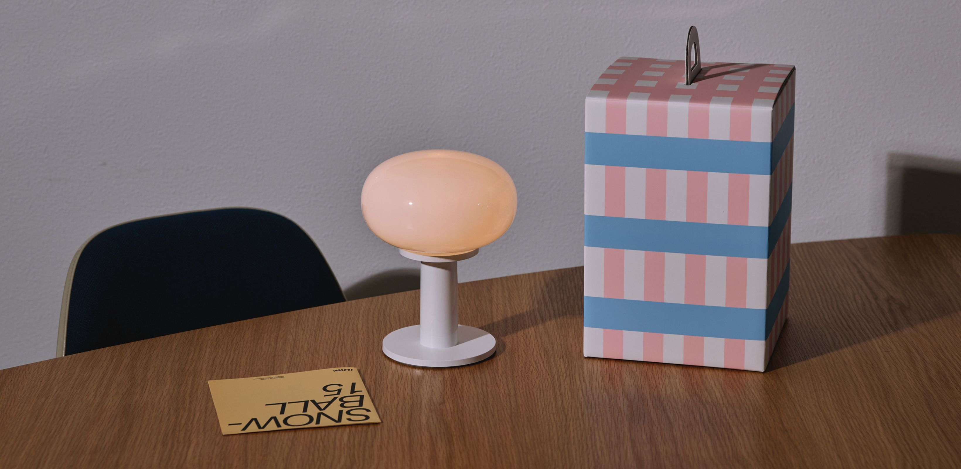 포근한 온기를 담은 조명
일광전구