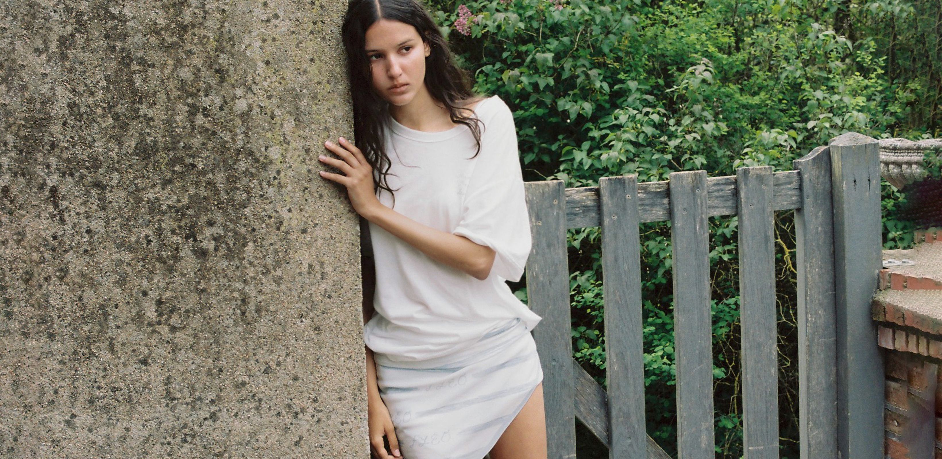 여름의 잔잔한 분위기
포 유어 아이즈 온리