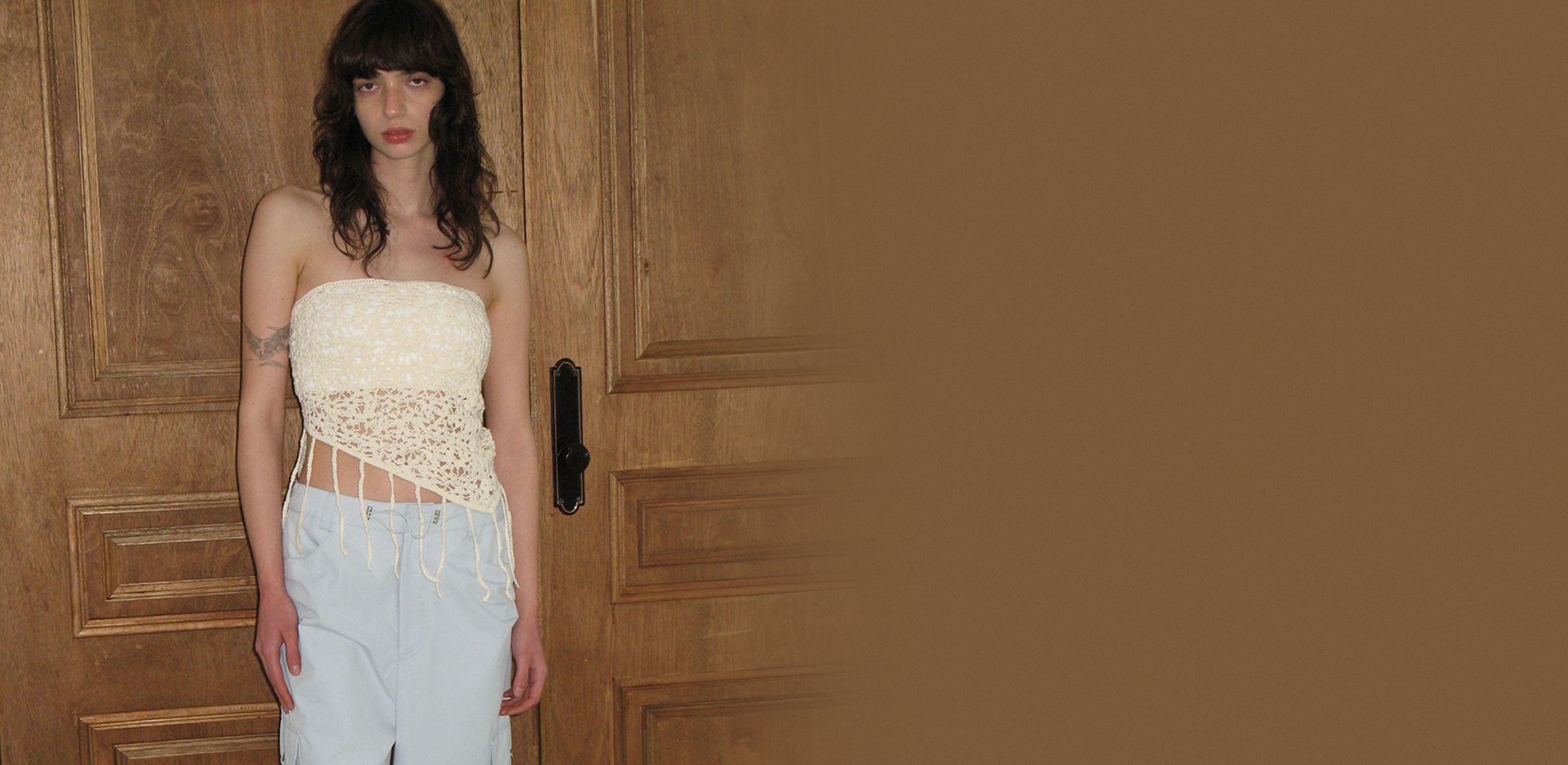 경계를 넘는 여름
밀로 우먼