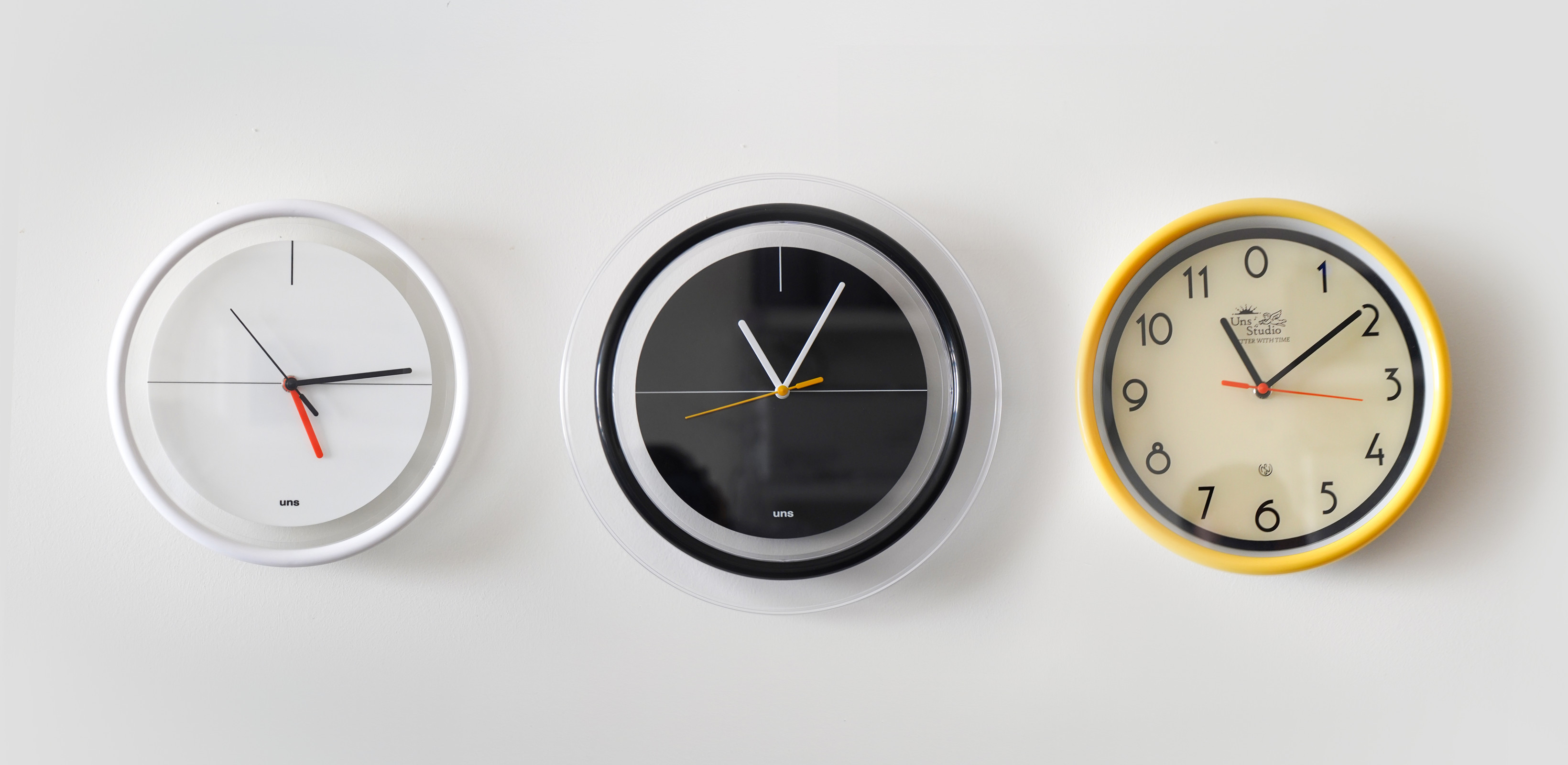 시간과 시선을 머금은 
언스