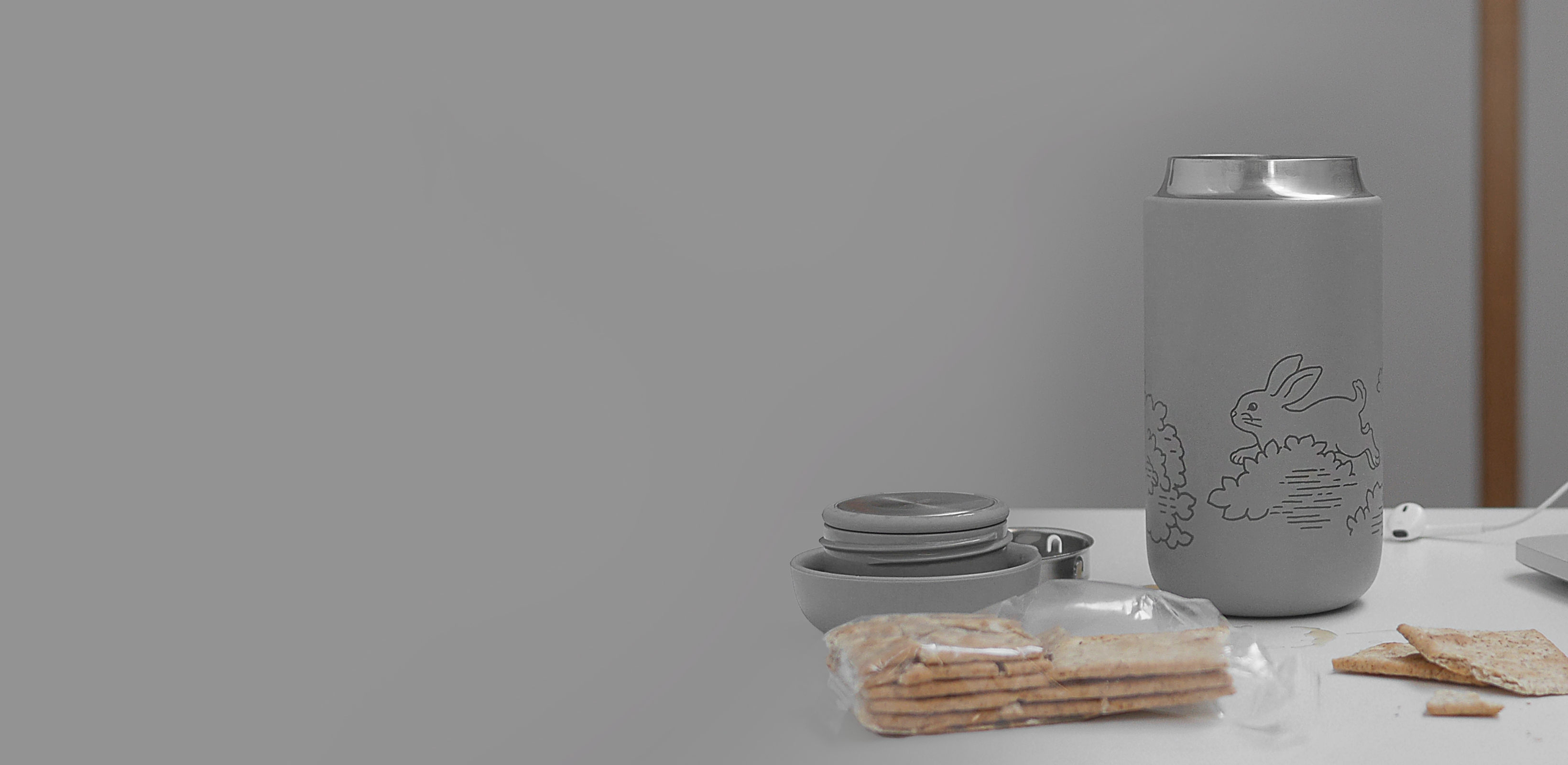 커피 한 잔의 행복
키티버니포니×펠로우