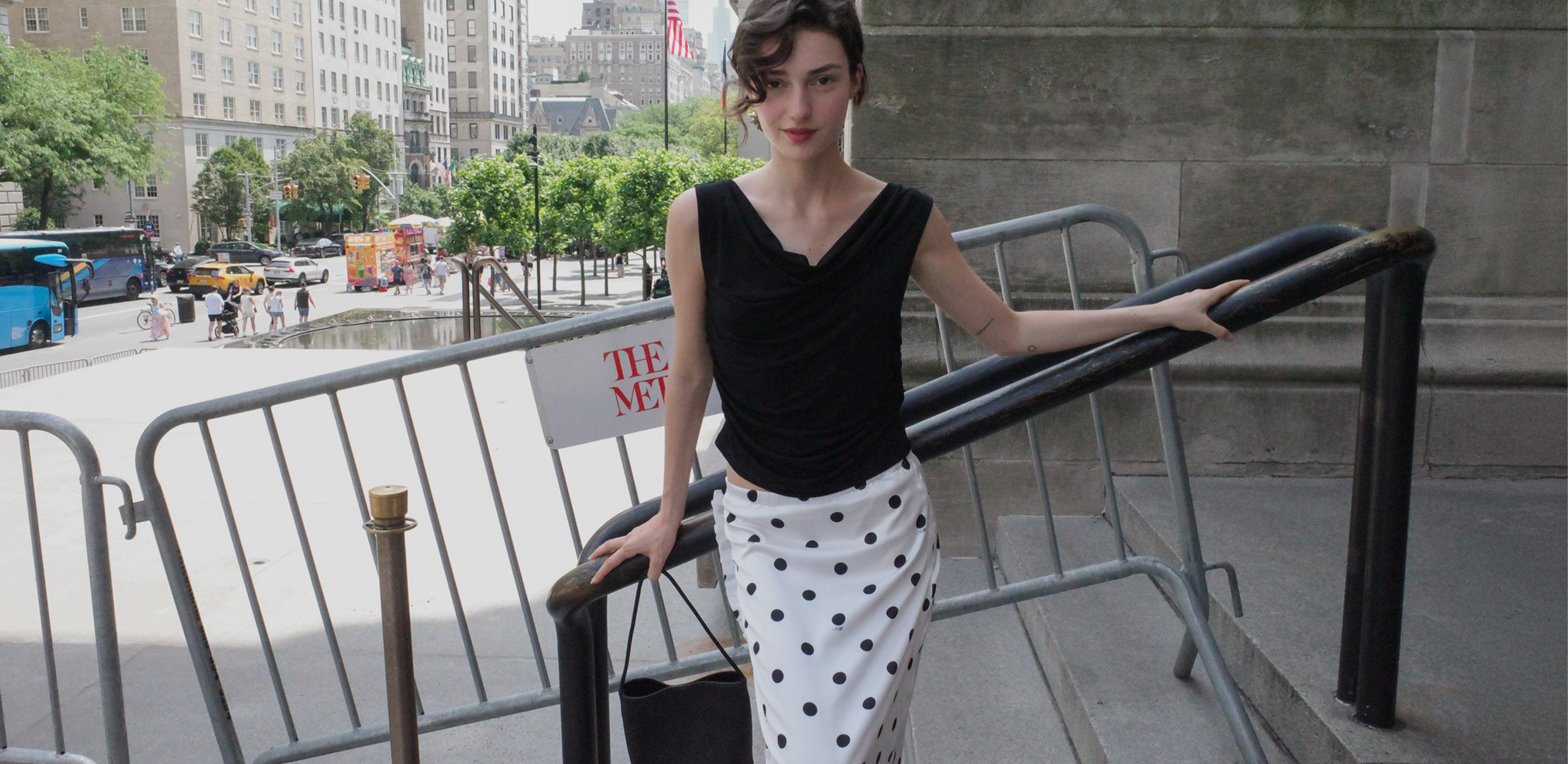 도시 속 여유를 담은 
앤드브러쉬