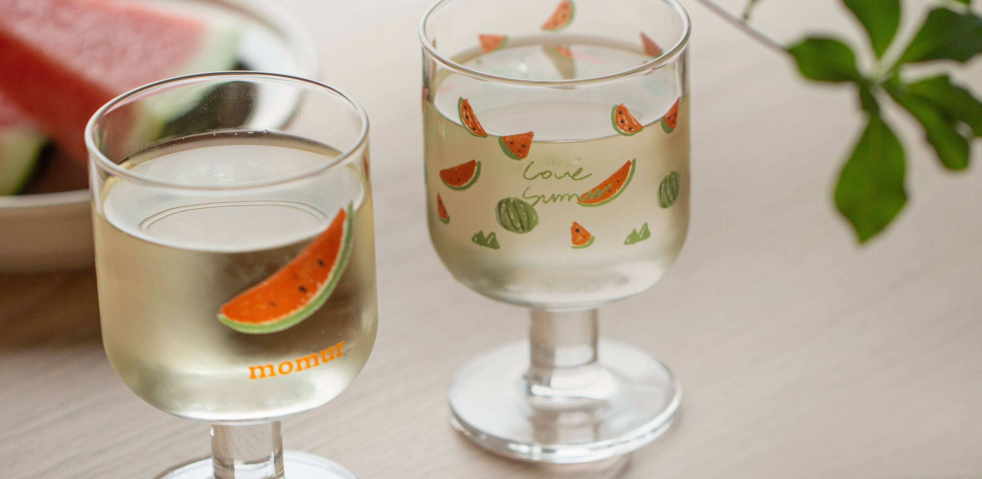 우리의 특별한 여름밤
모머위켄드