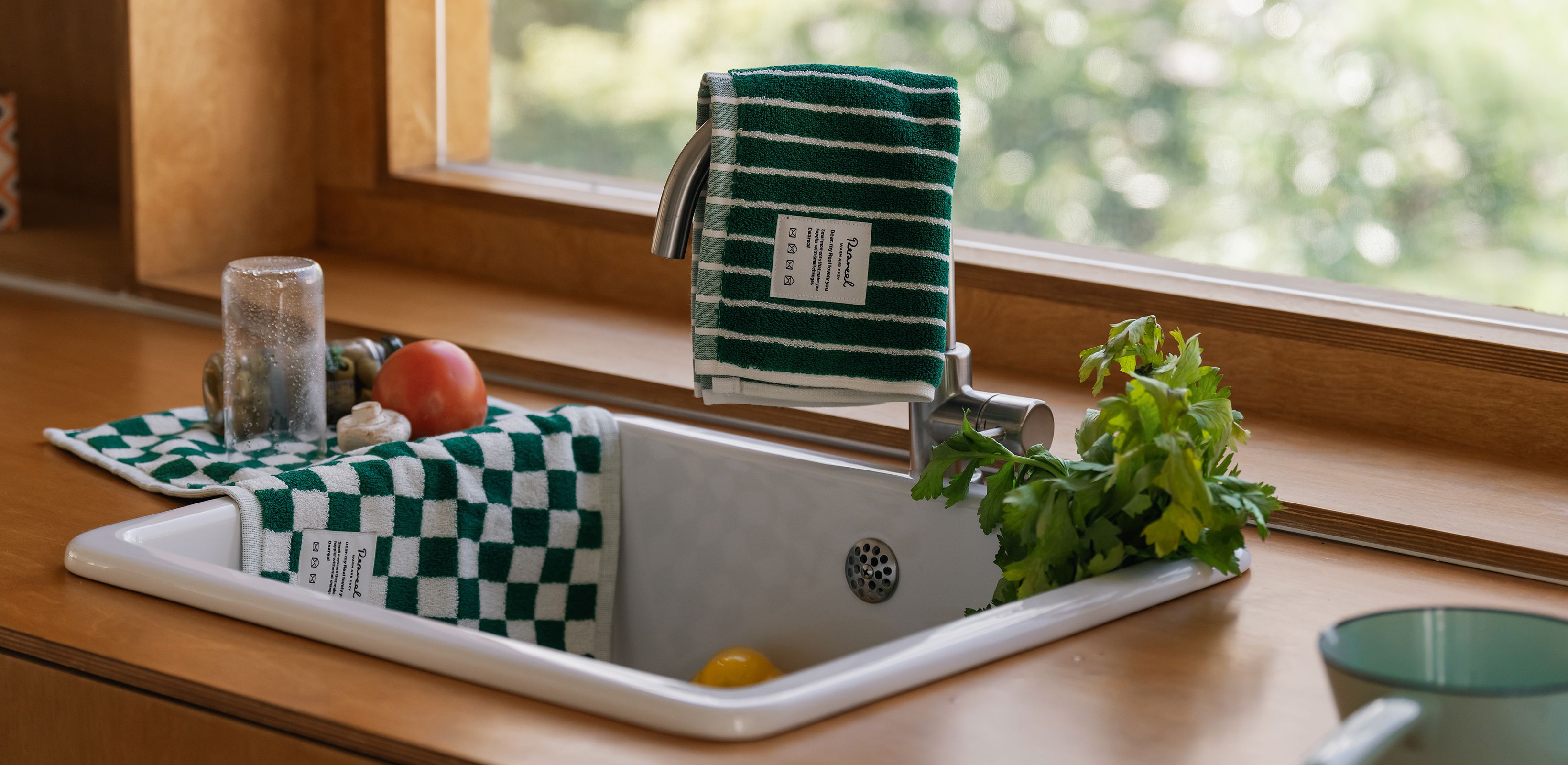 촉감, 온기 그리고 쉼
디어리얼
