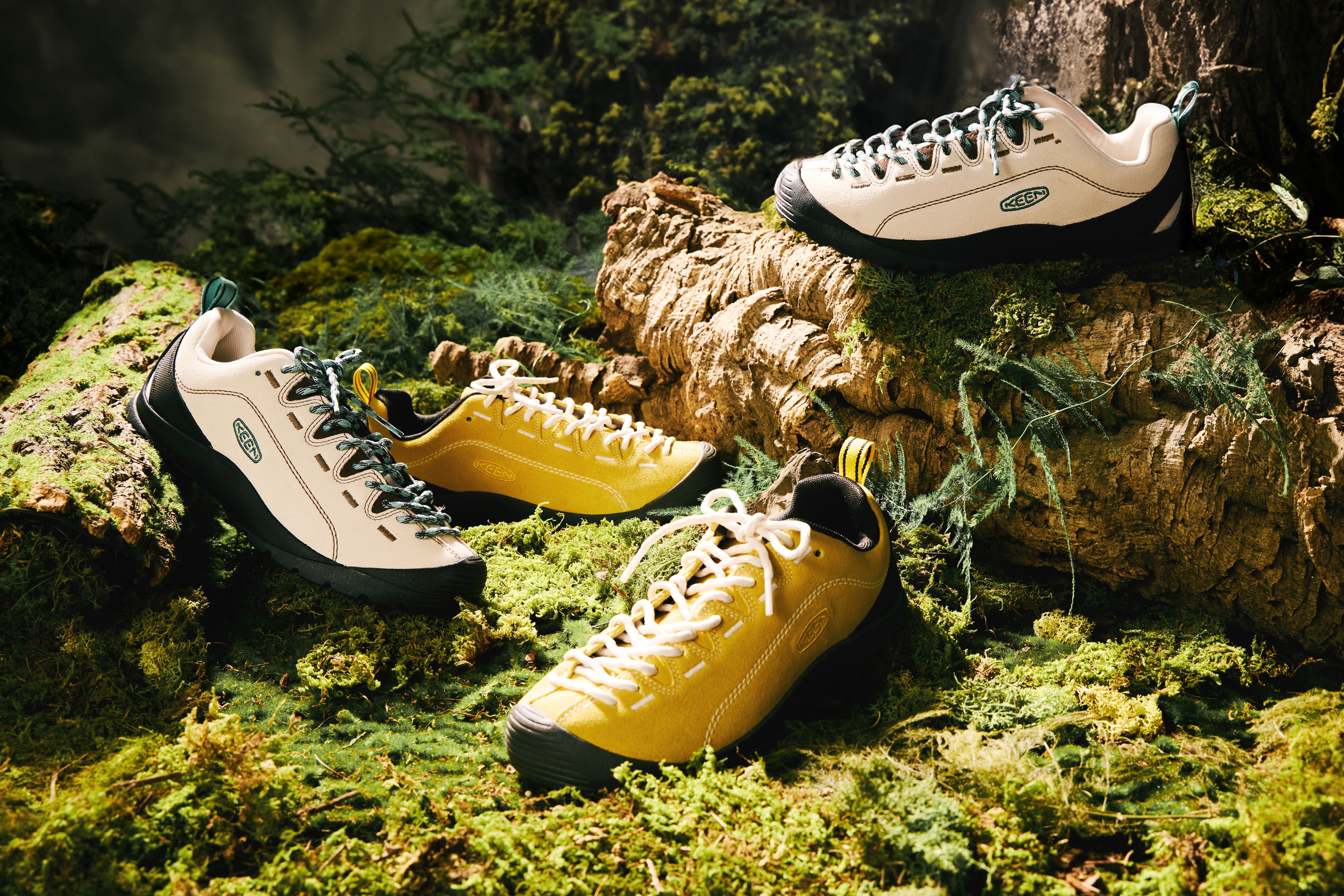 계절을 넘어서는 걸음
킨