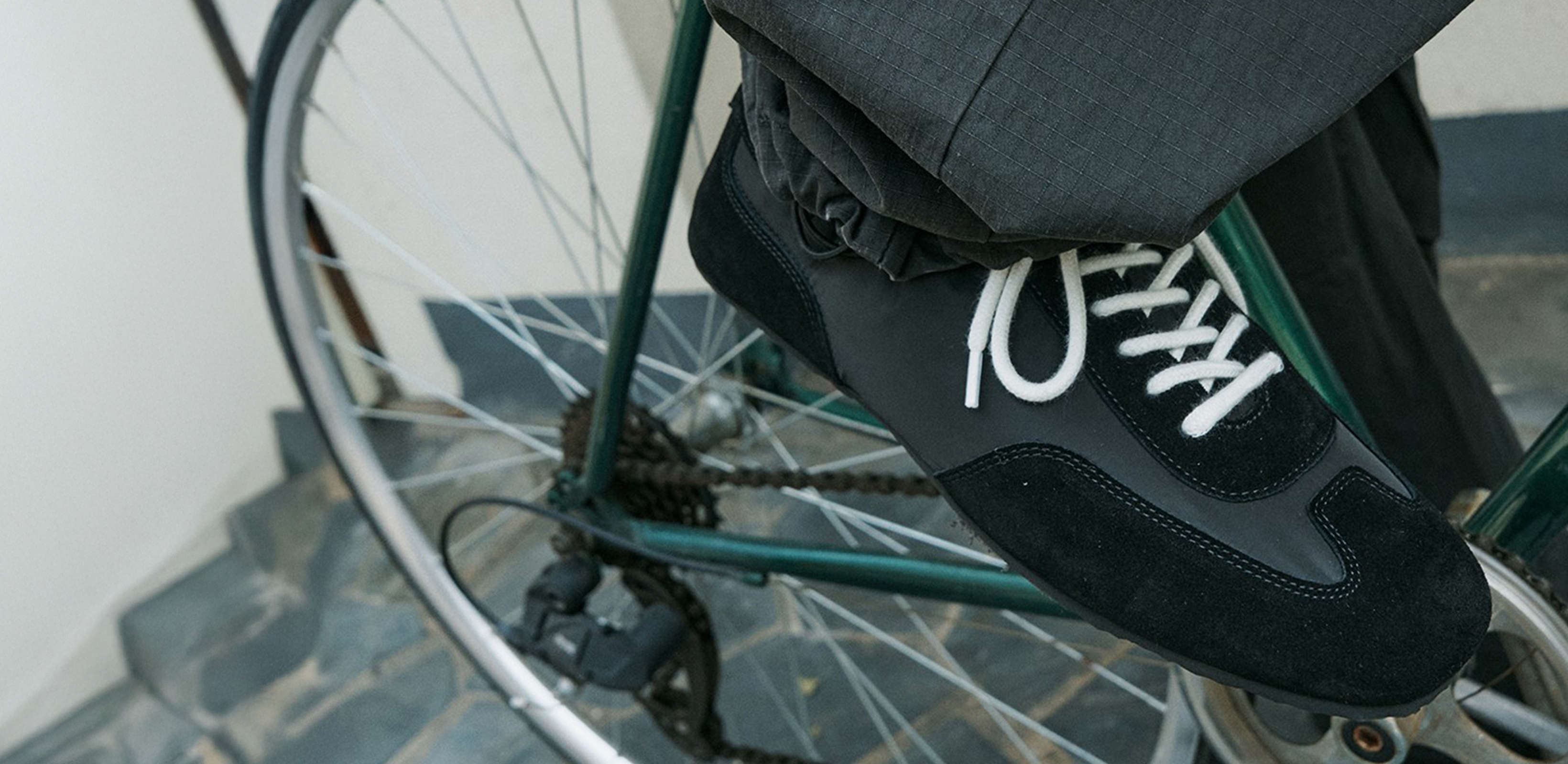 불완전한 감성으로 완성한
킨치