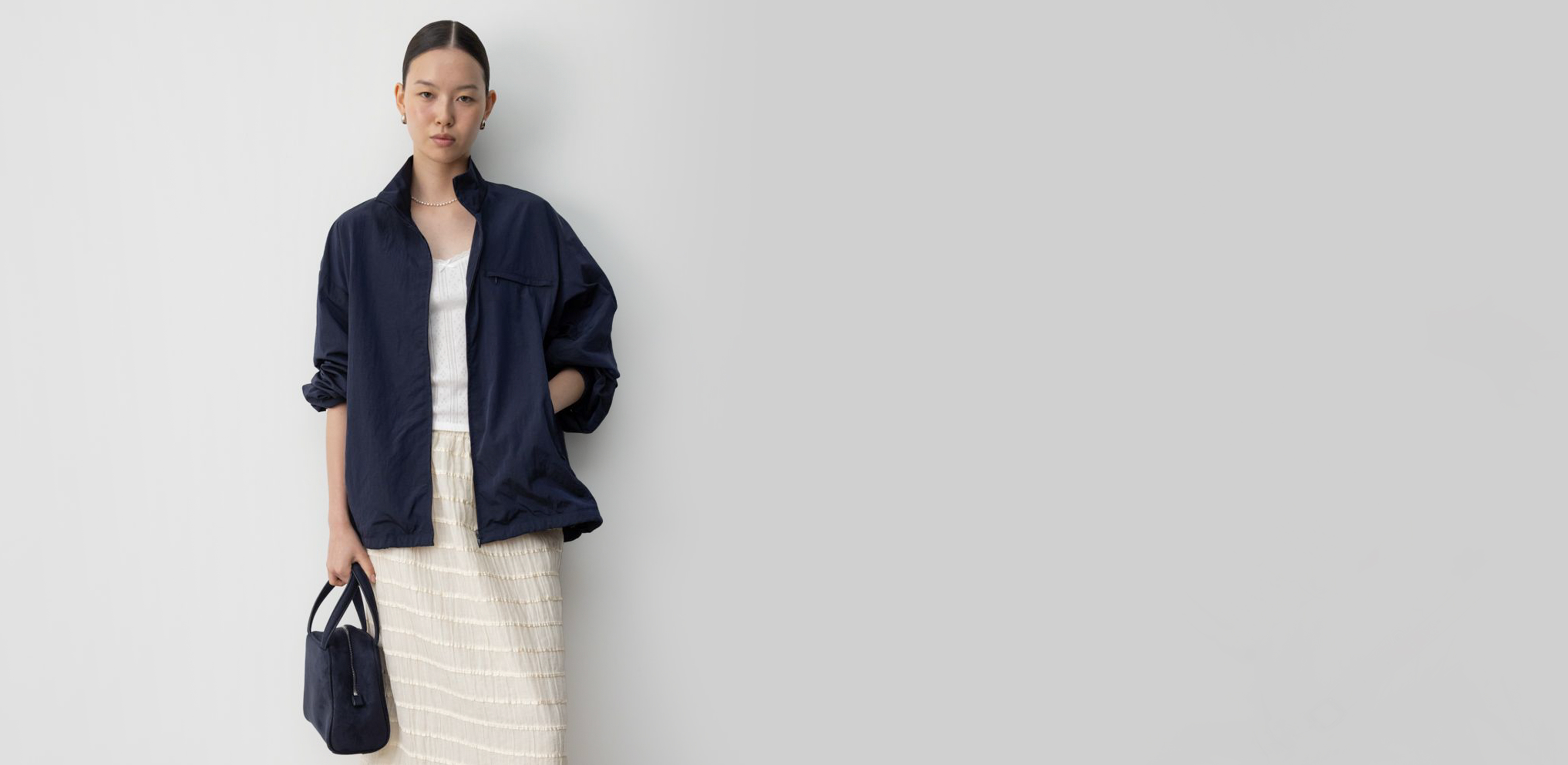 단순함의 깊이
디애퍼처