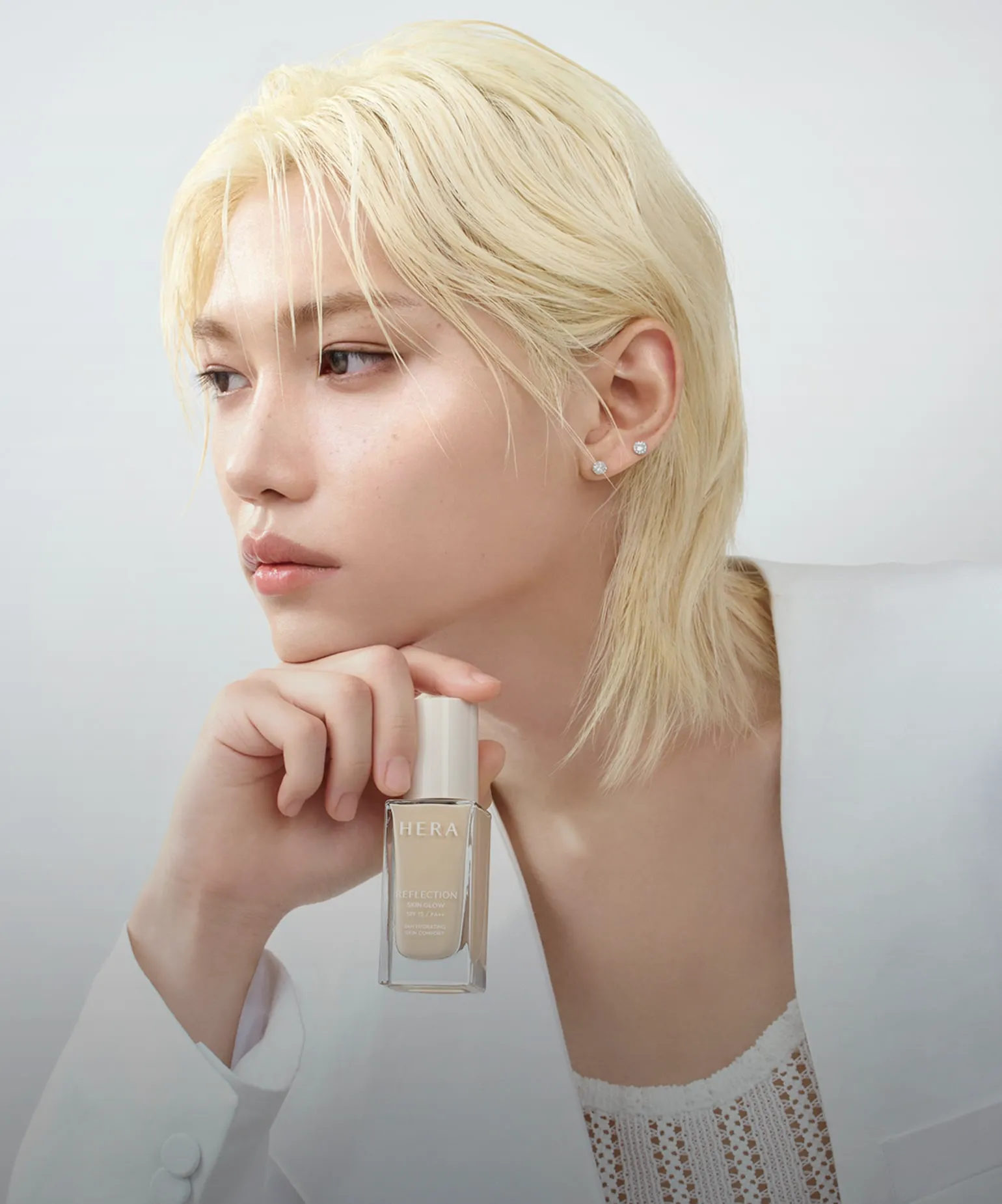 새로운 광채
새로운 파운데이션