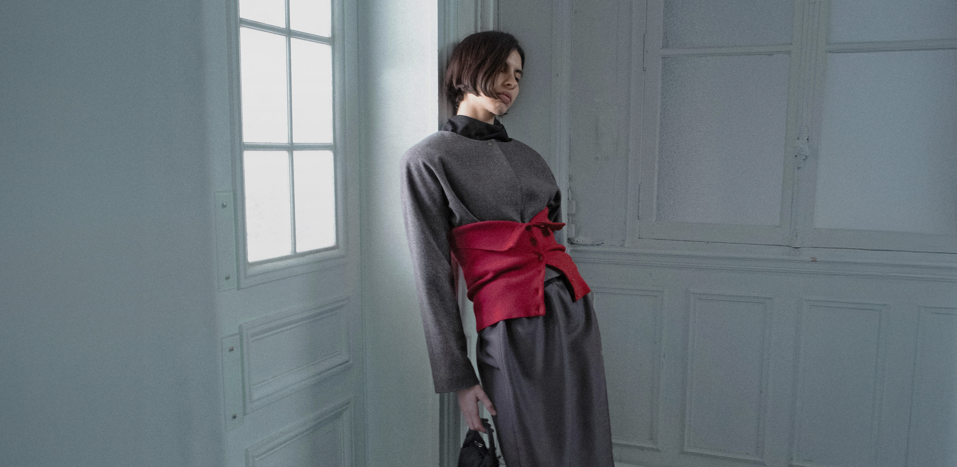 고요한 자유로움
아모멘토