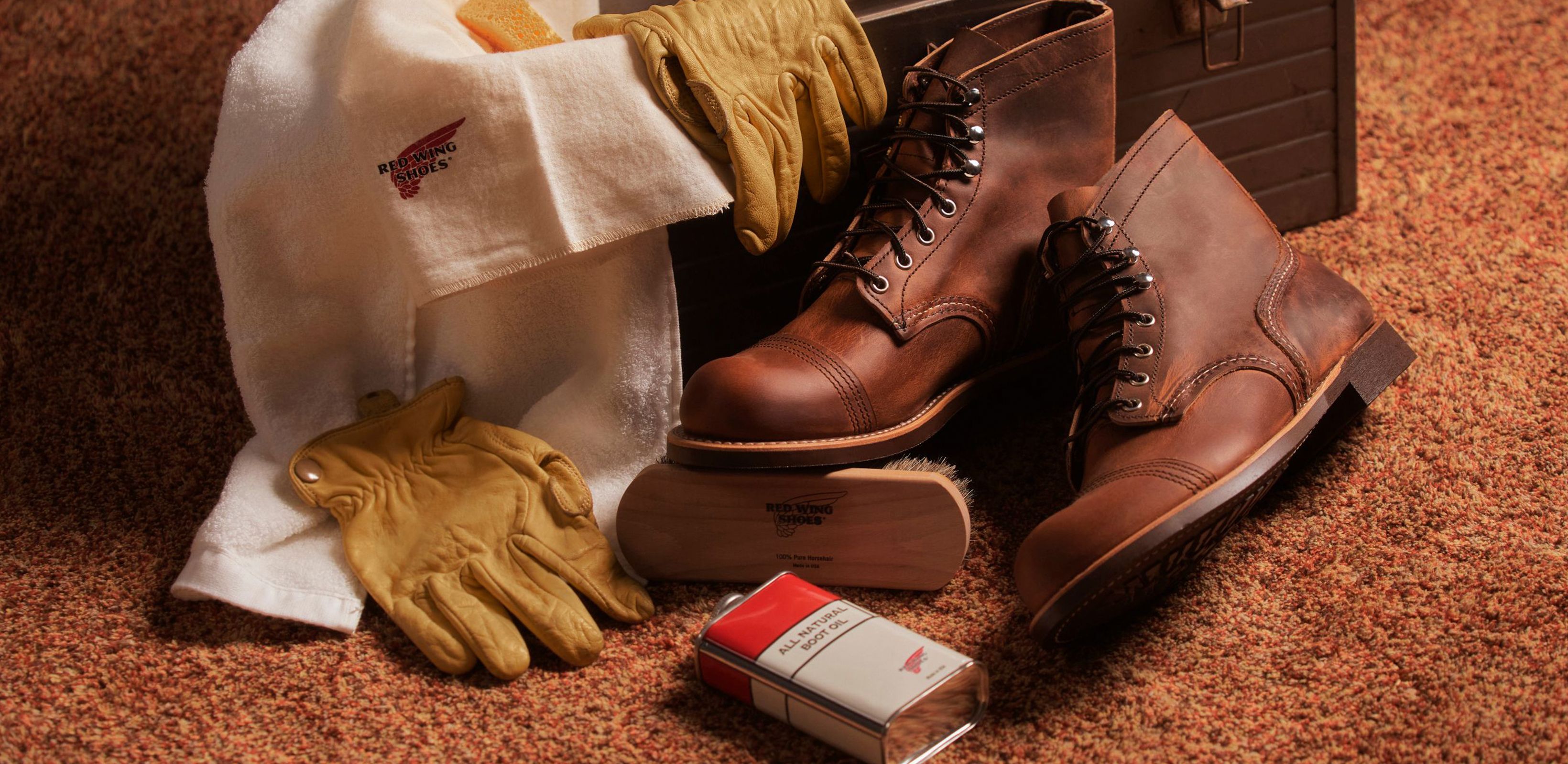 고고한 가을의 발끝
레드윙